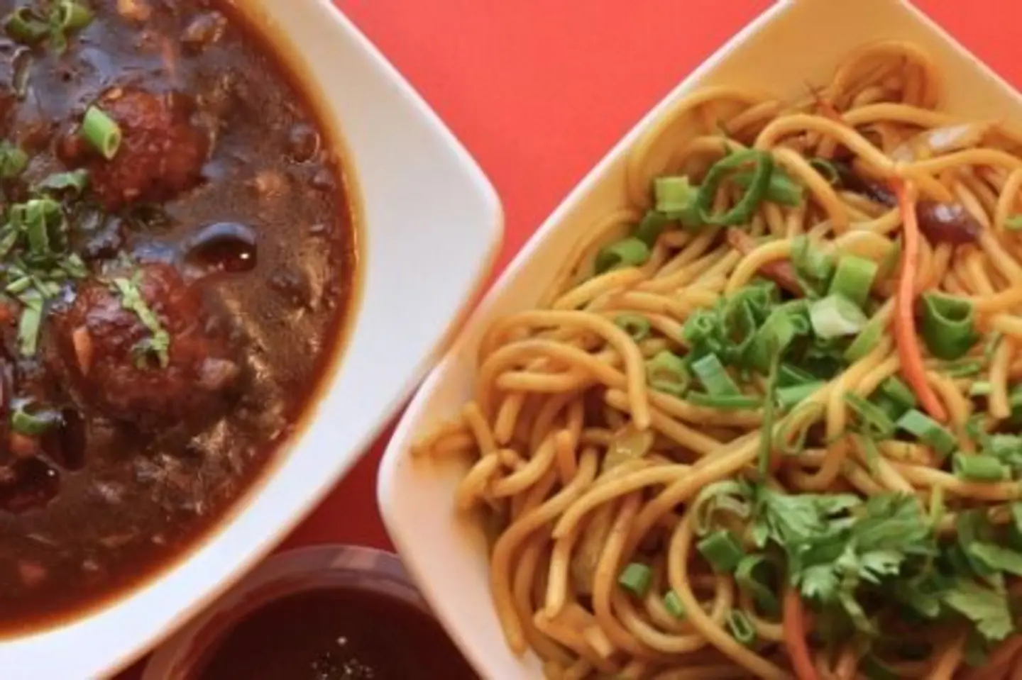 Veg Noodles With Gobi Manchurian