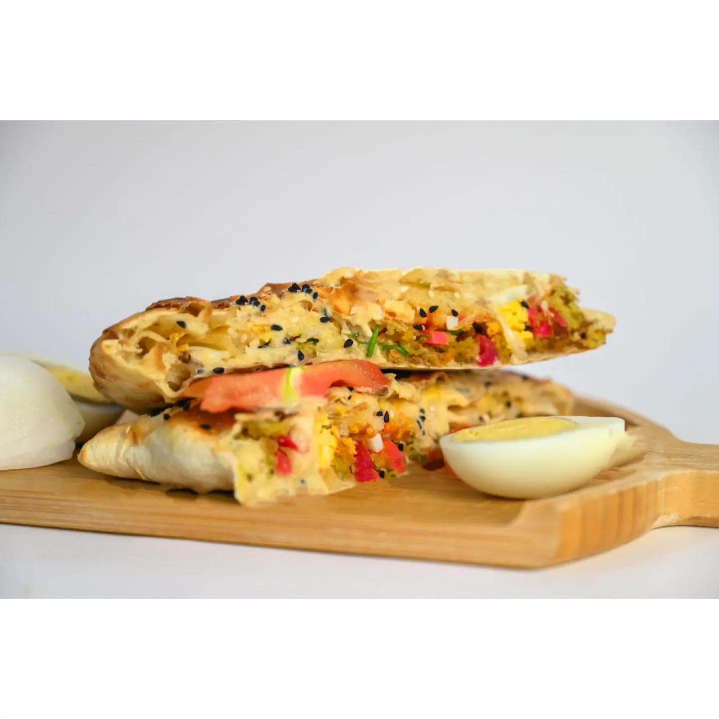 فطير فلافل بالجبنتين