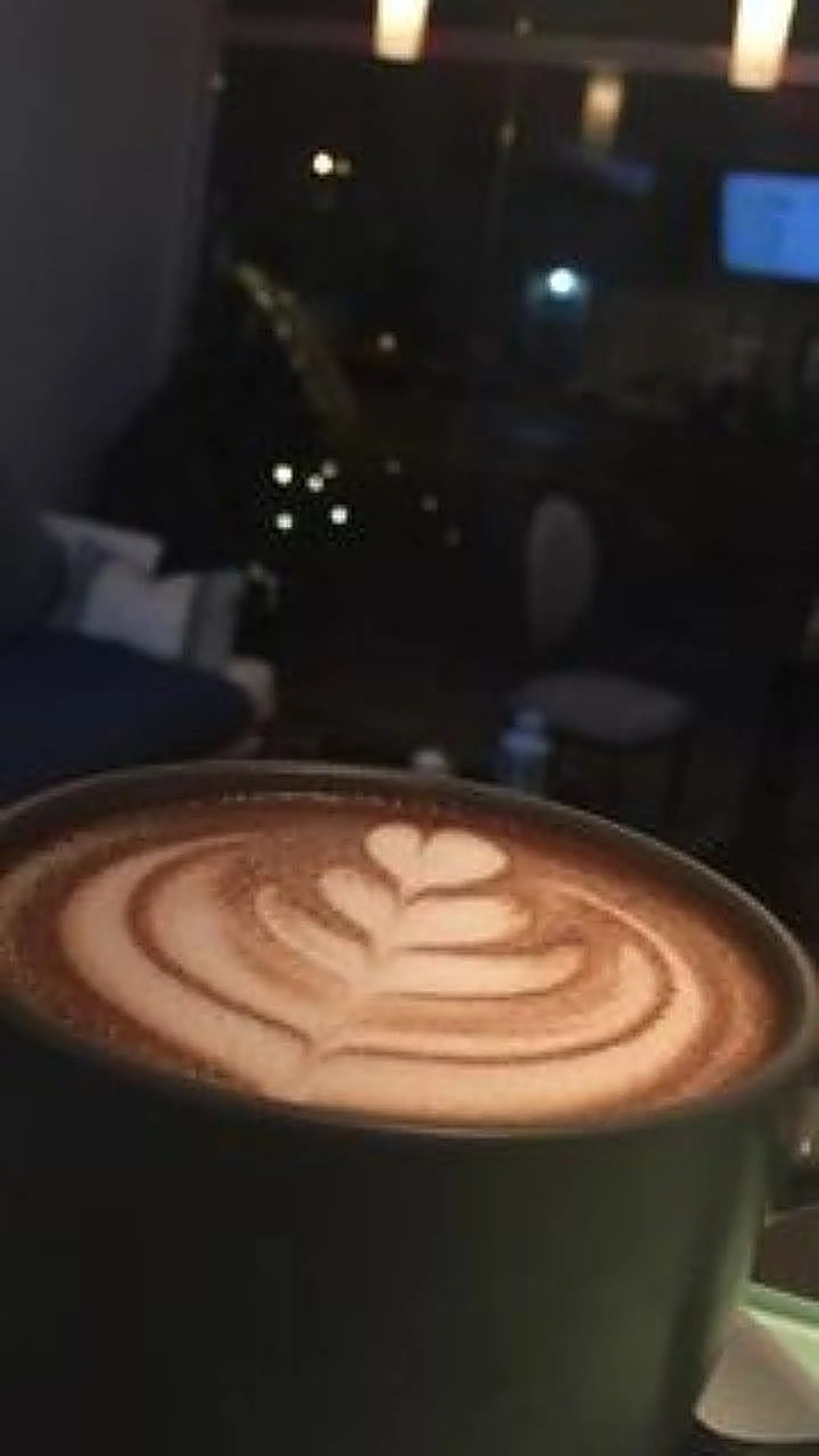 موكا بالشوكولاتة الداكنة