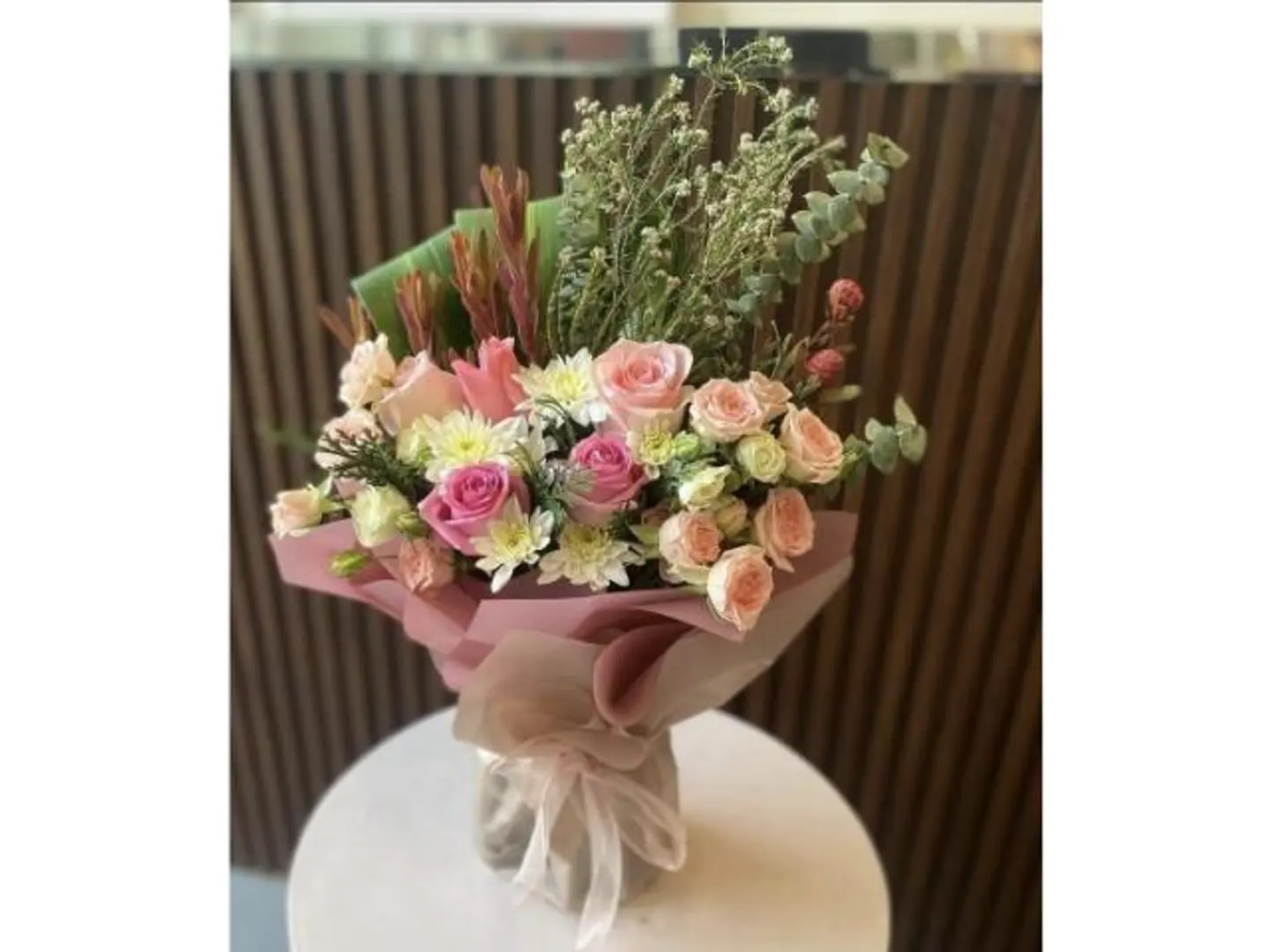 تضحك الدنيا