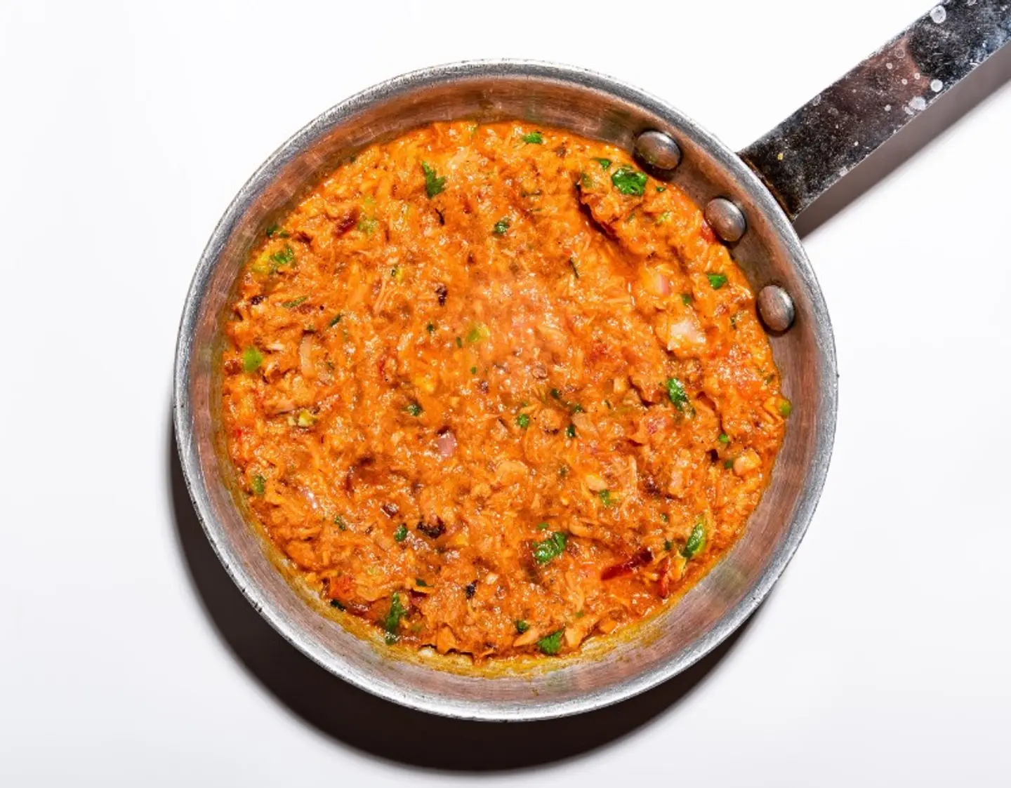 صحن تونة وسط