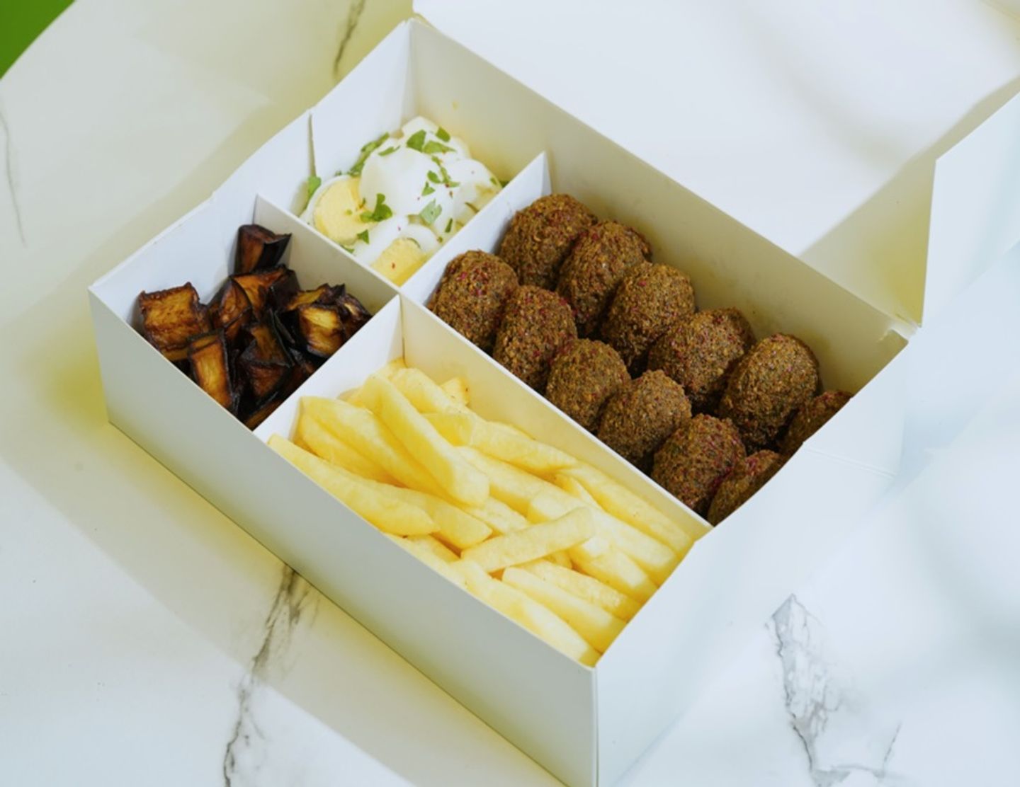 صحن مشكل مقالي