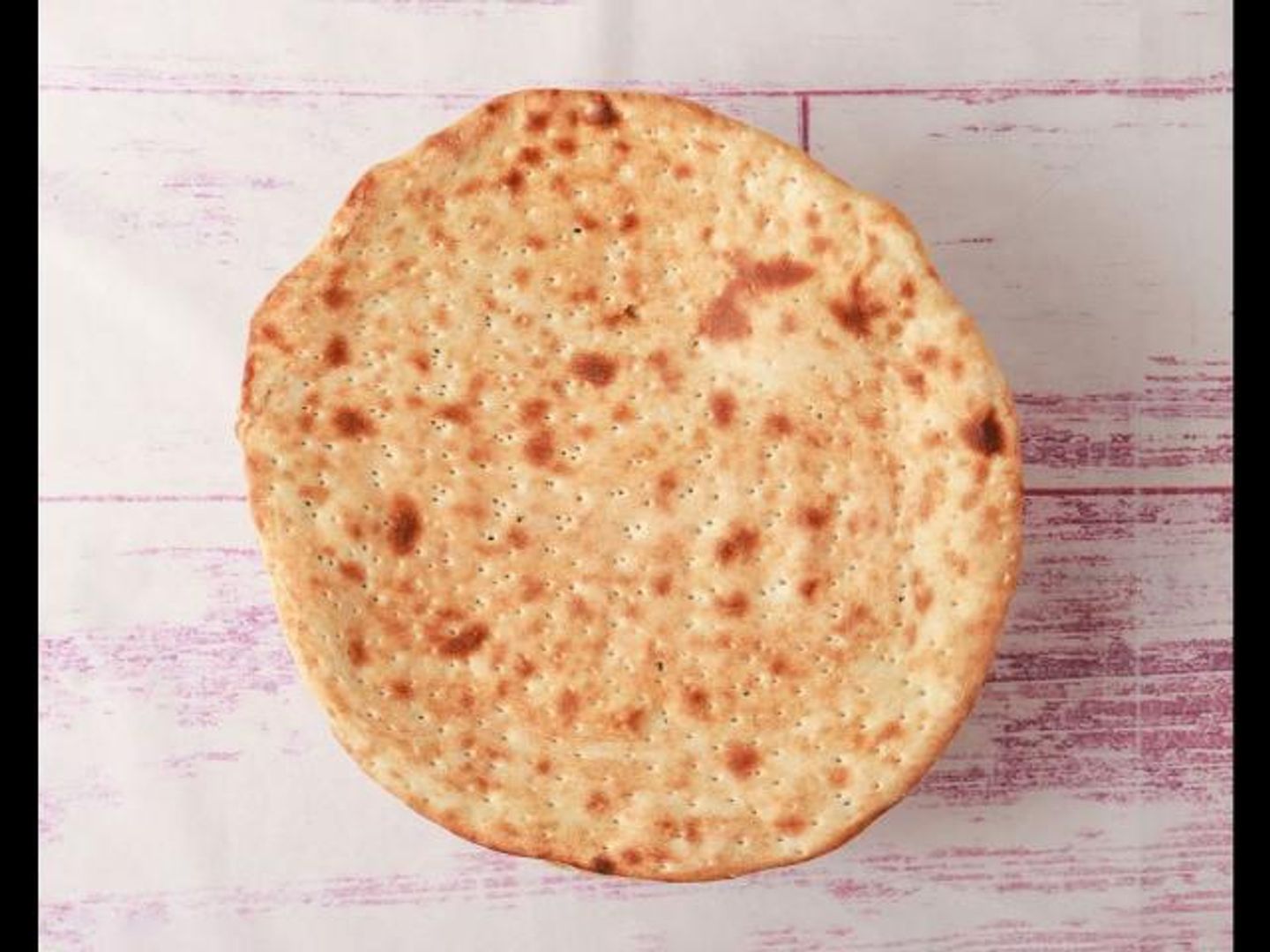 تميس بالجبن والحلاوة طحينية