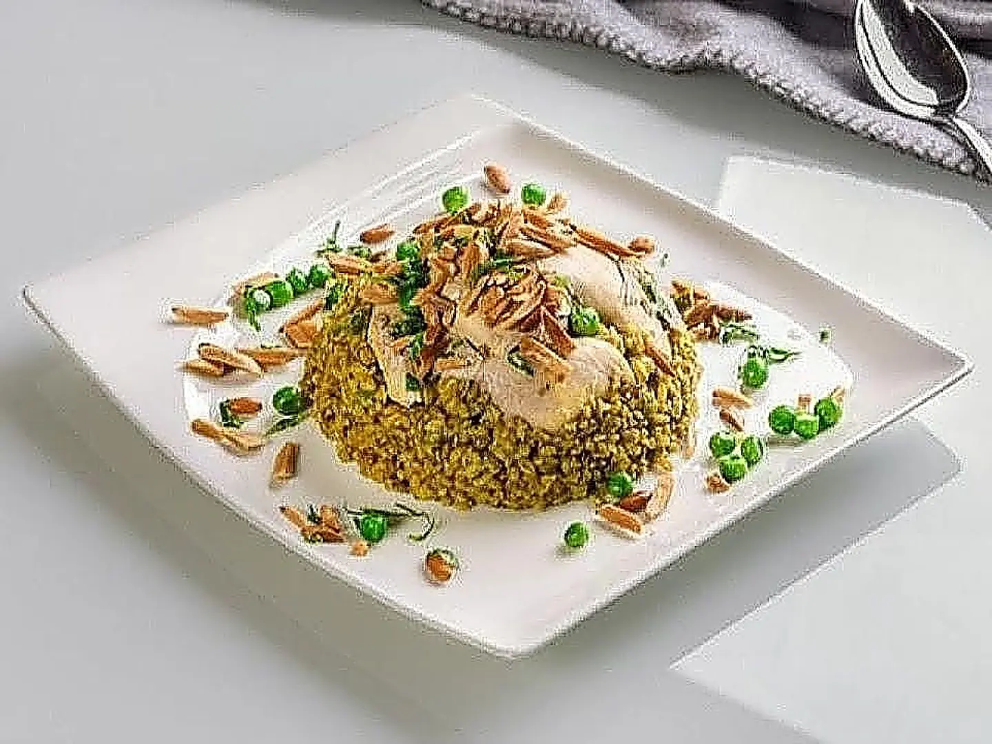 فروج مشوي مع فريكة