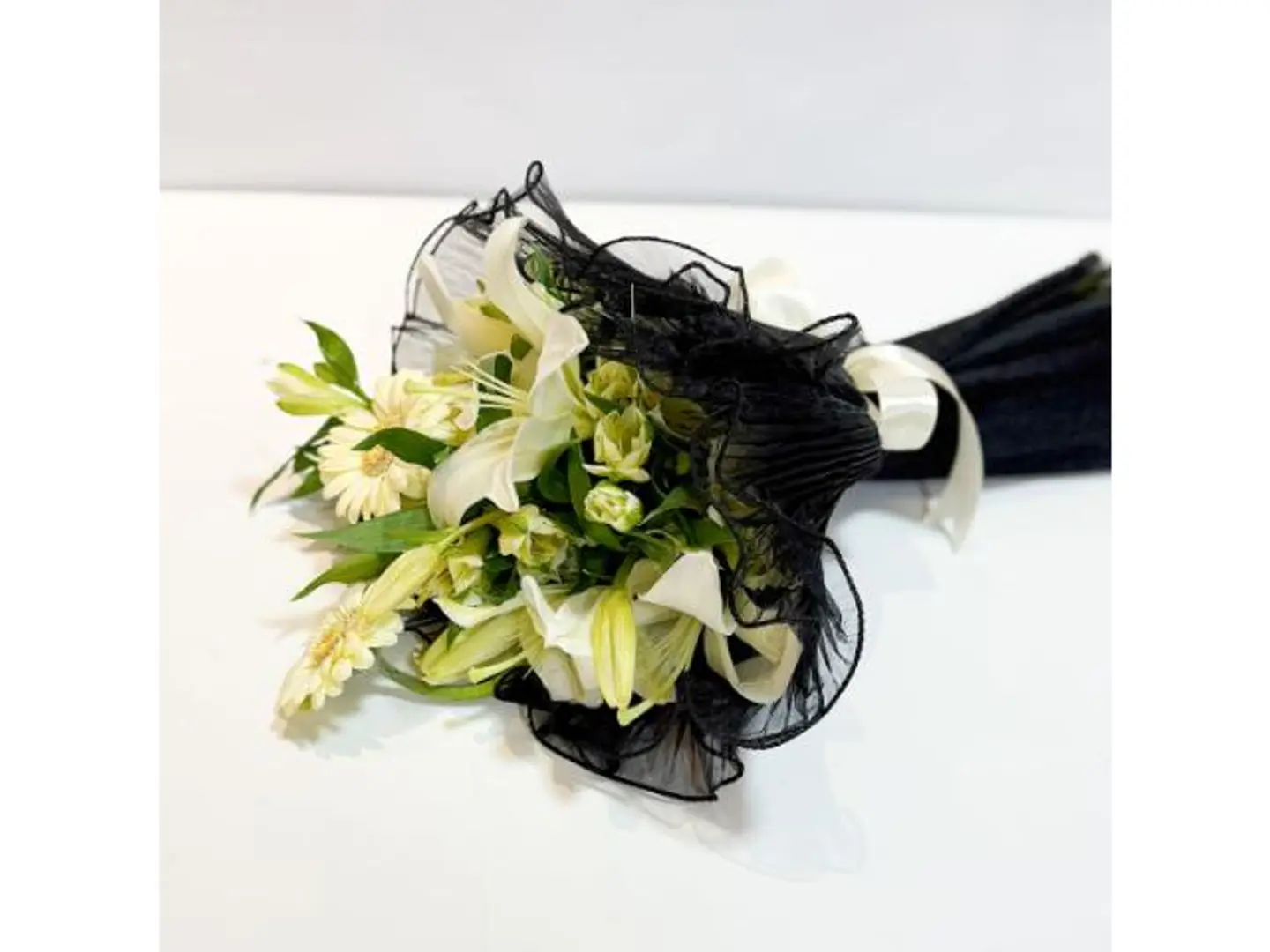 A Bouquet Of Mixed Natural Flowers: Lily And Gerbera 228