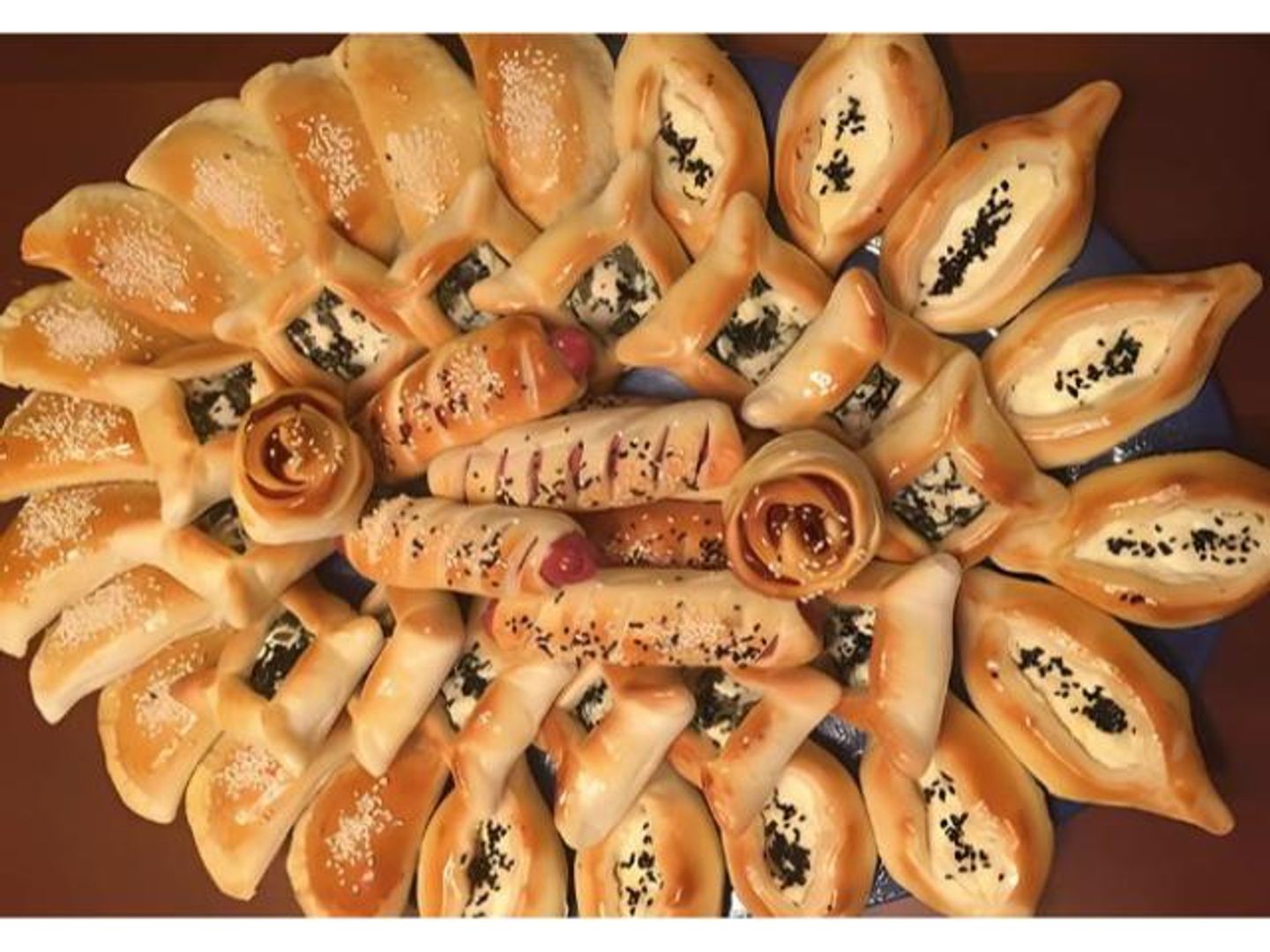 صحن فطائر كبير