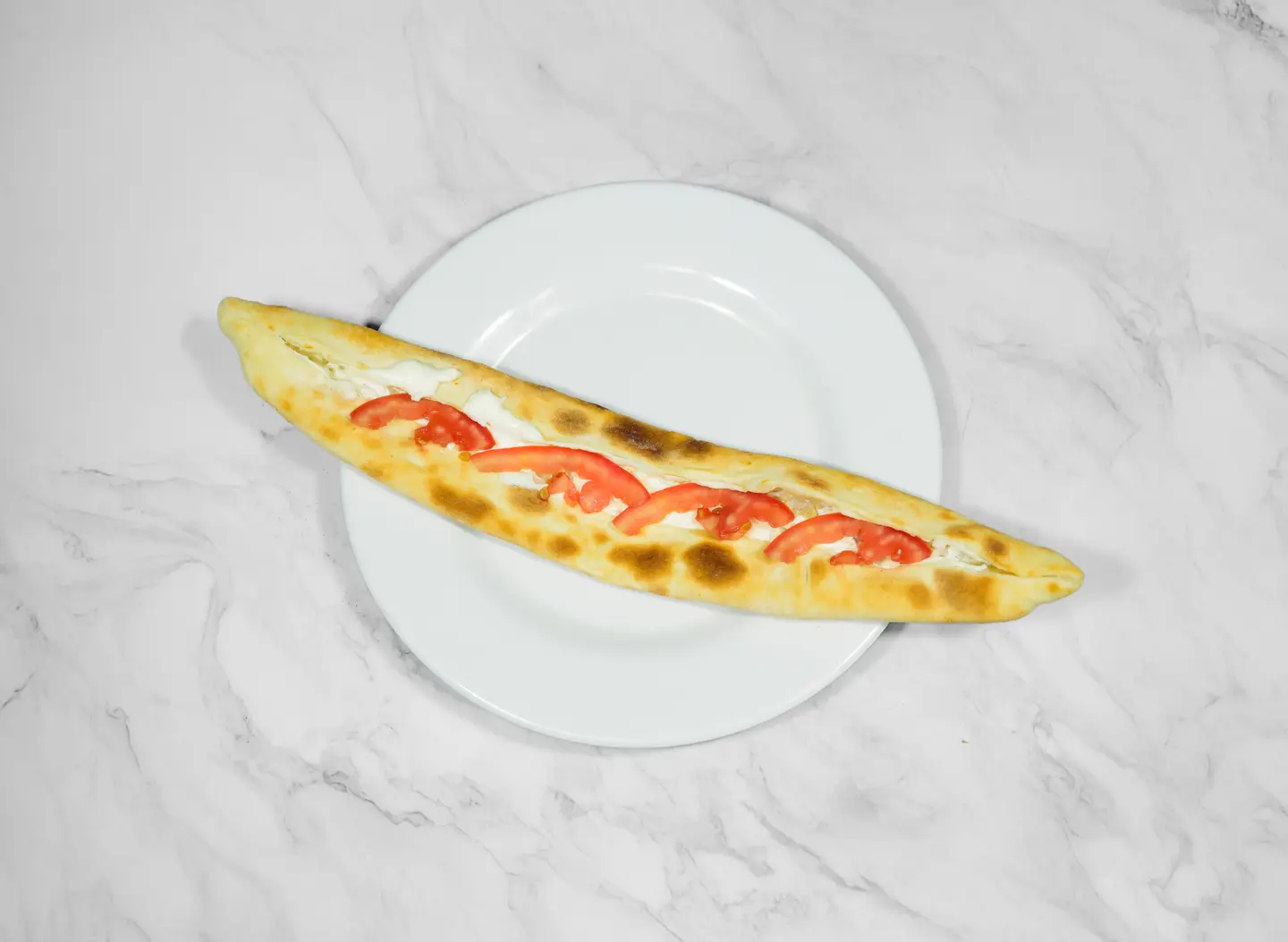 فطيرة لبنة بالطماطم