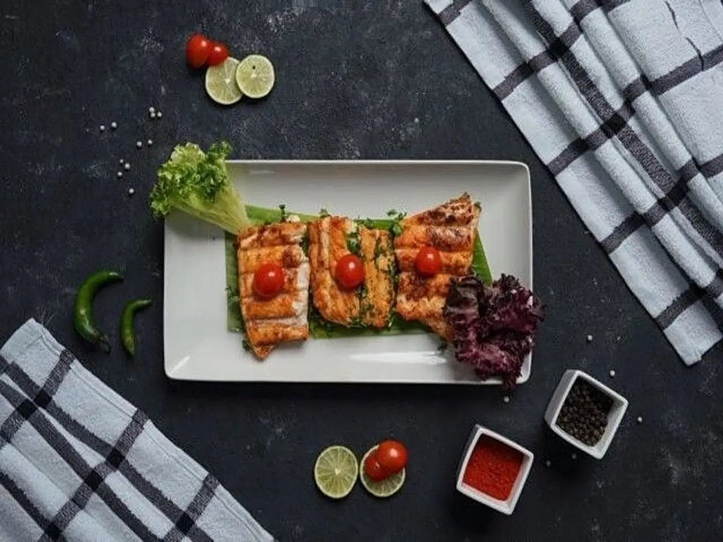 Salmon Asmakna Charcoal Half Kilo
