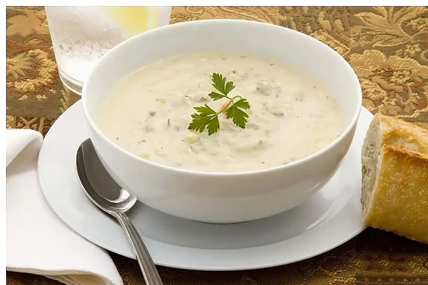 شوربة كريمة بالدجاج
