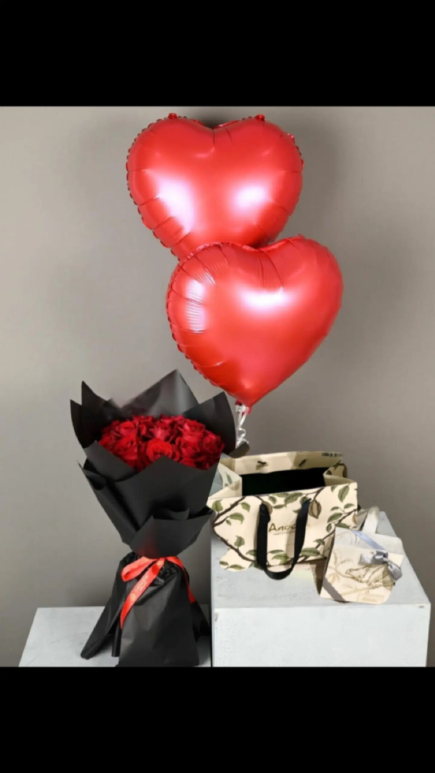 Chocolate With Bouquet Of Roses And Heart Balloon