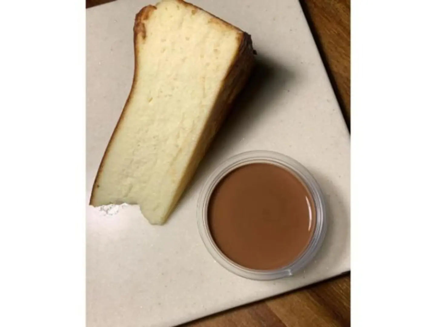 سان سبستيان مع صوص الشوكولاتة البلجيكي