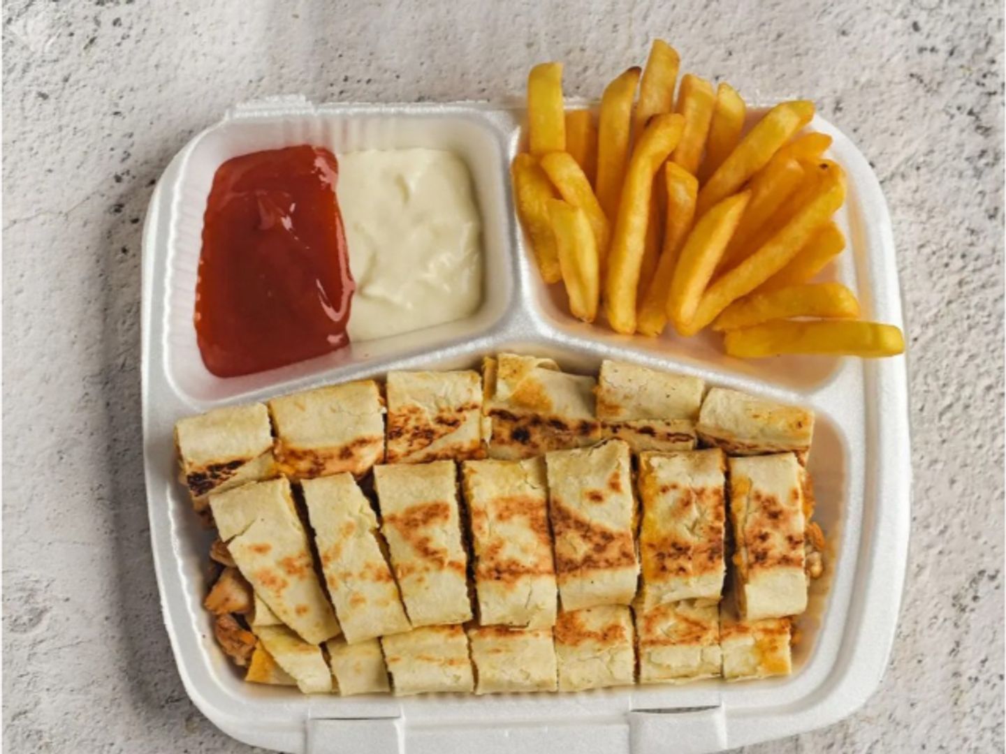صحن عربي كبير