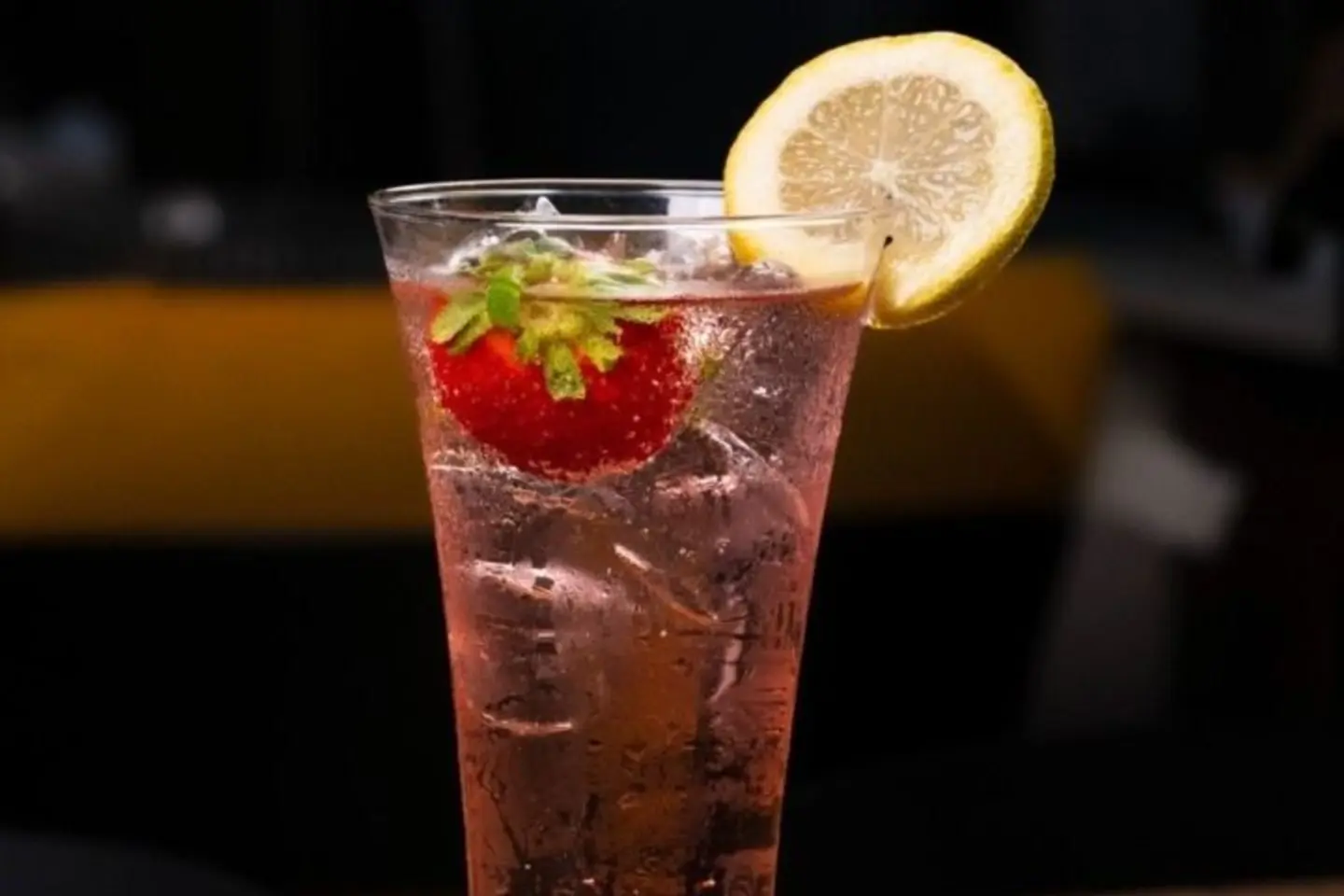 Refreshing Strawberry Mojito
