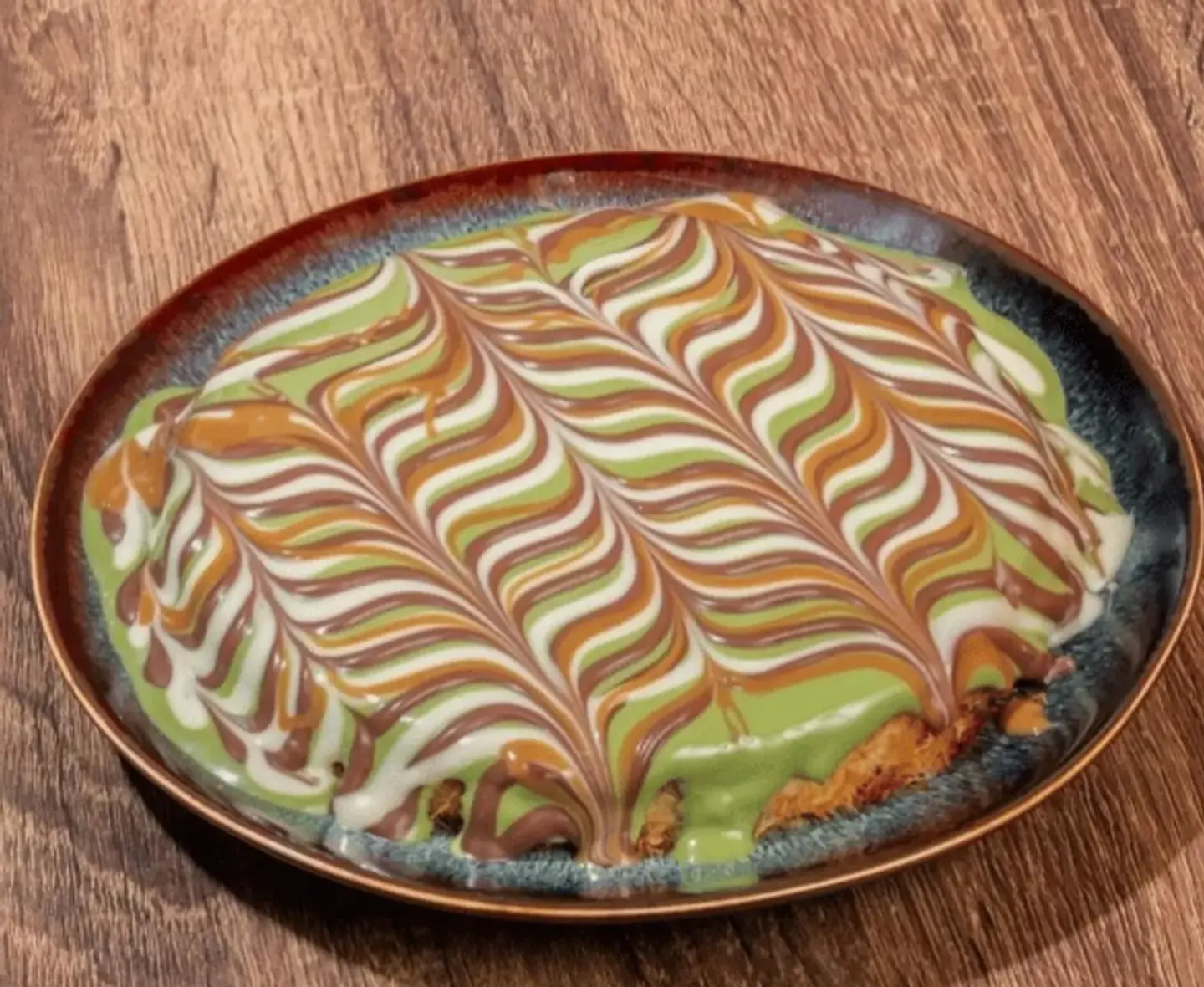 Kunafah With Cream Mixed Sauce