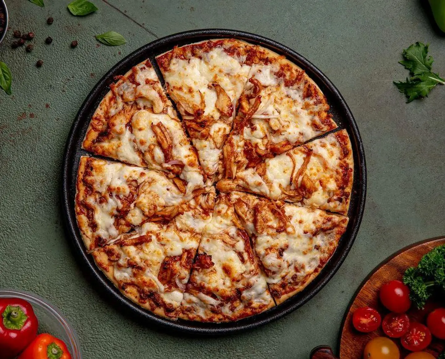 بيتزا الجبن والباربيكيو