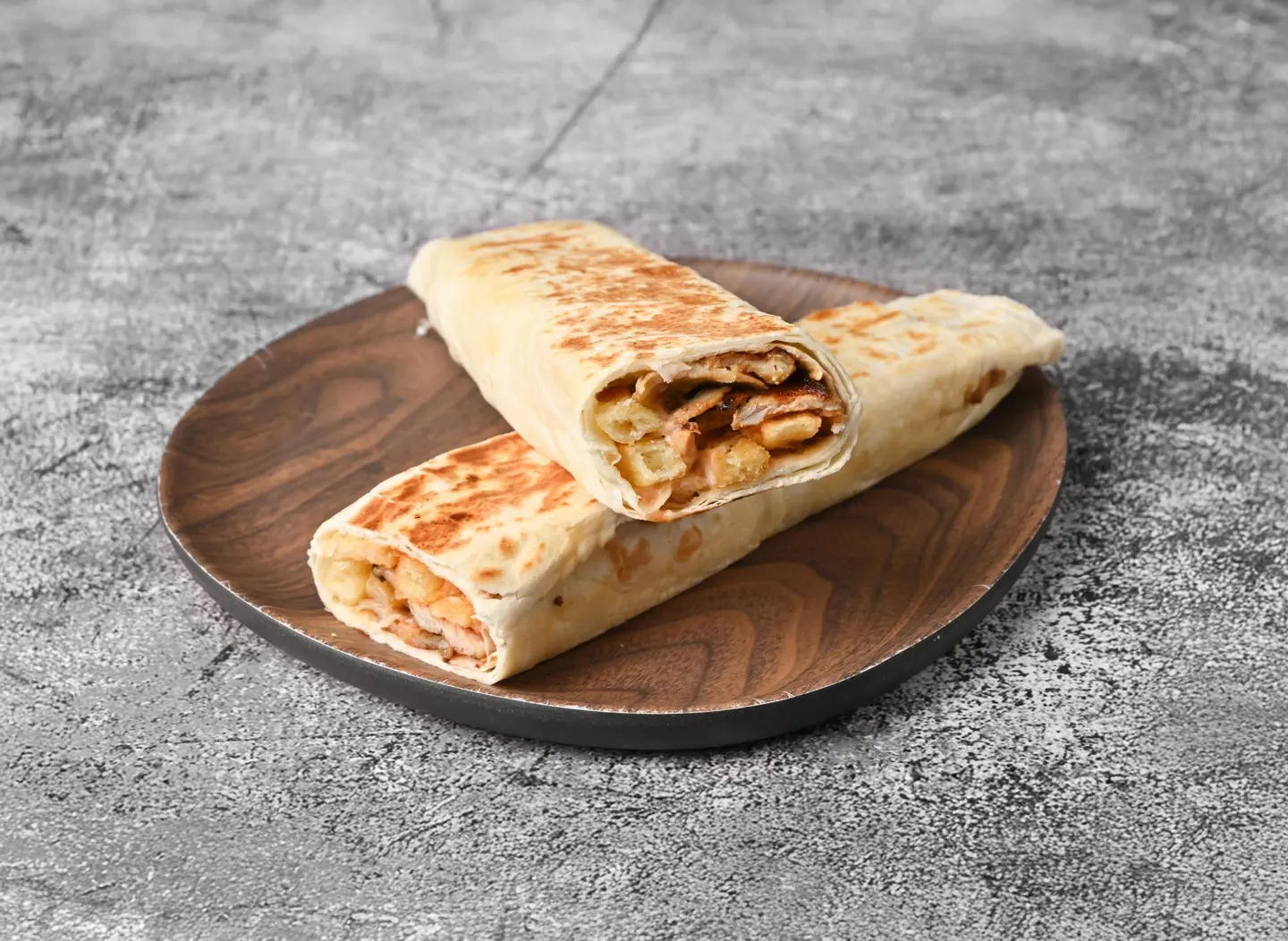 Sarukh Shawarma In Red Bread