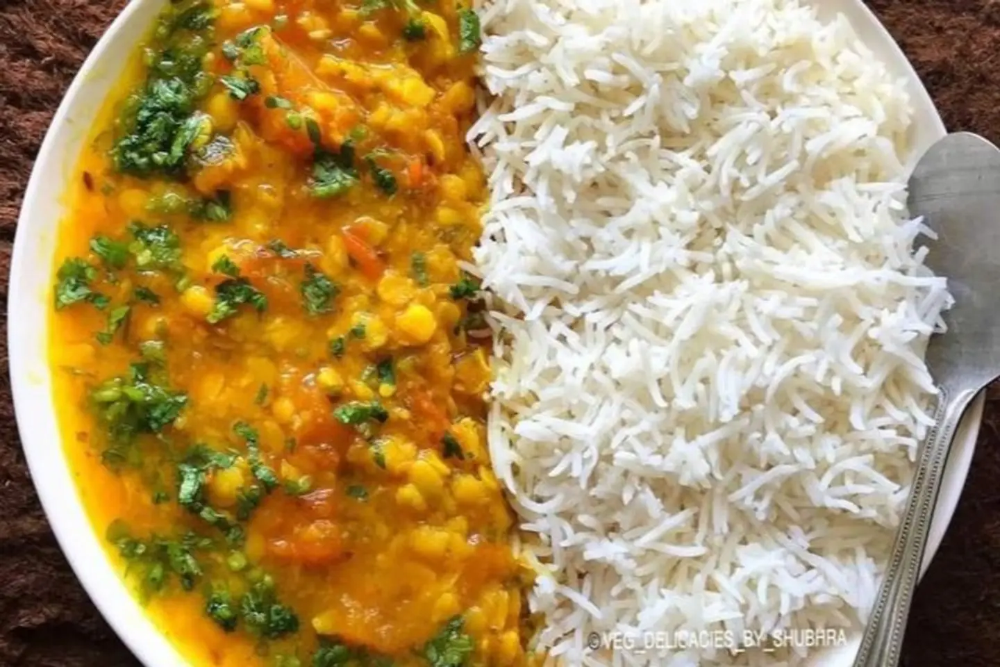 أرز مع دال تادكا