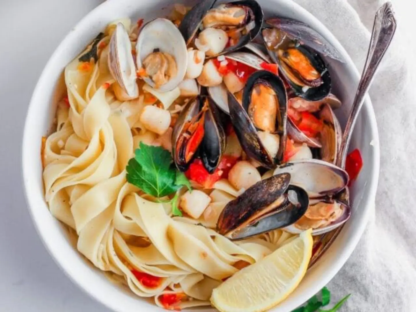 فوتشيني ثمار البحر