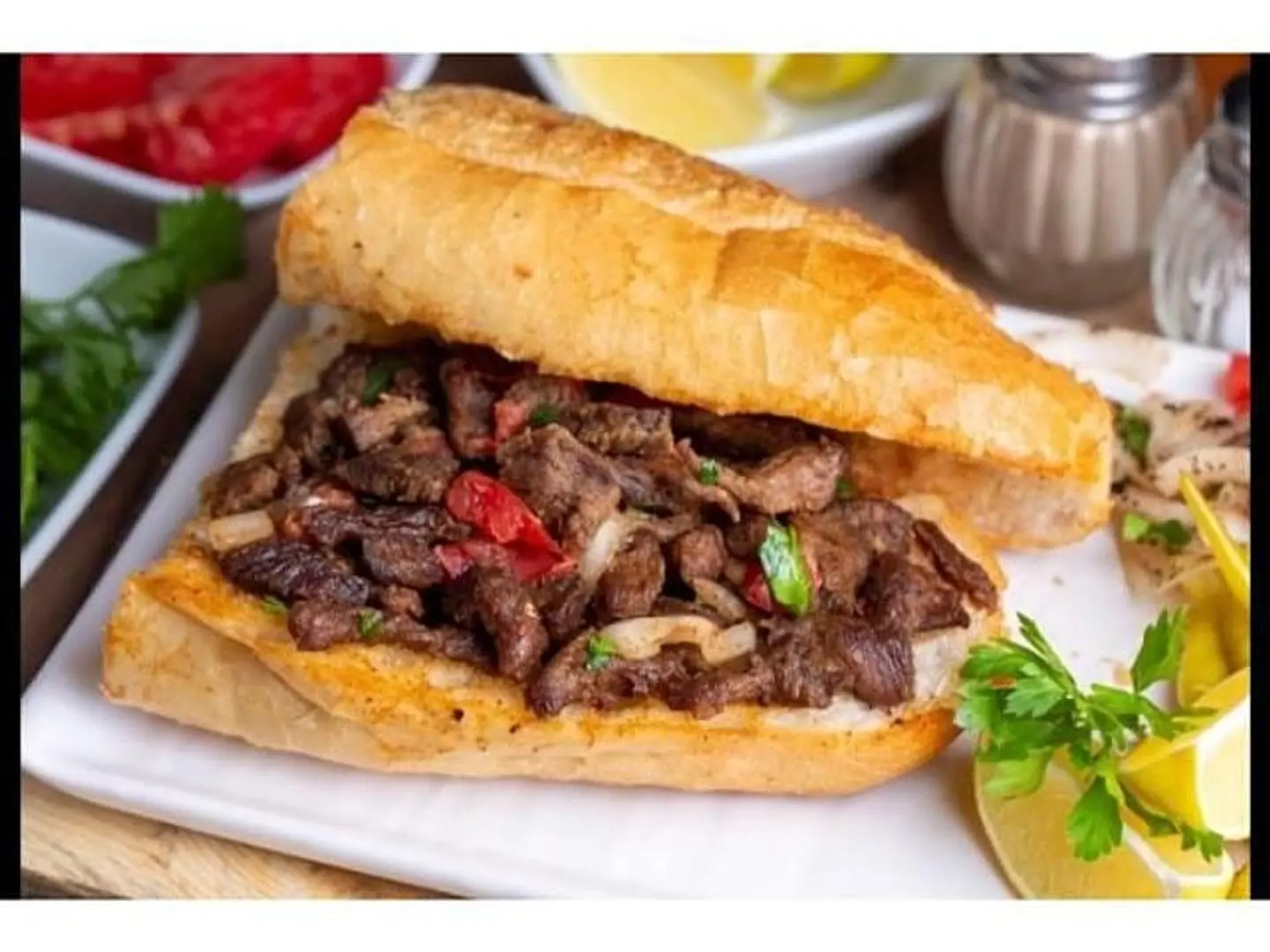 ساندوتش مفروم غنم