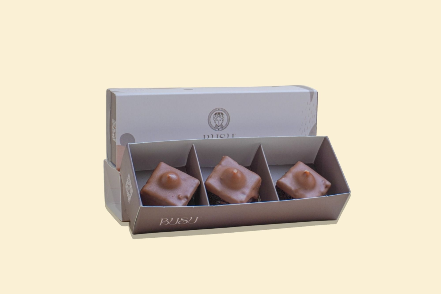 بوكس براونيز ثلاث حبات