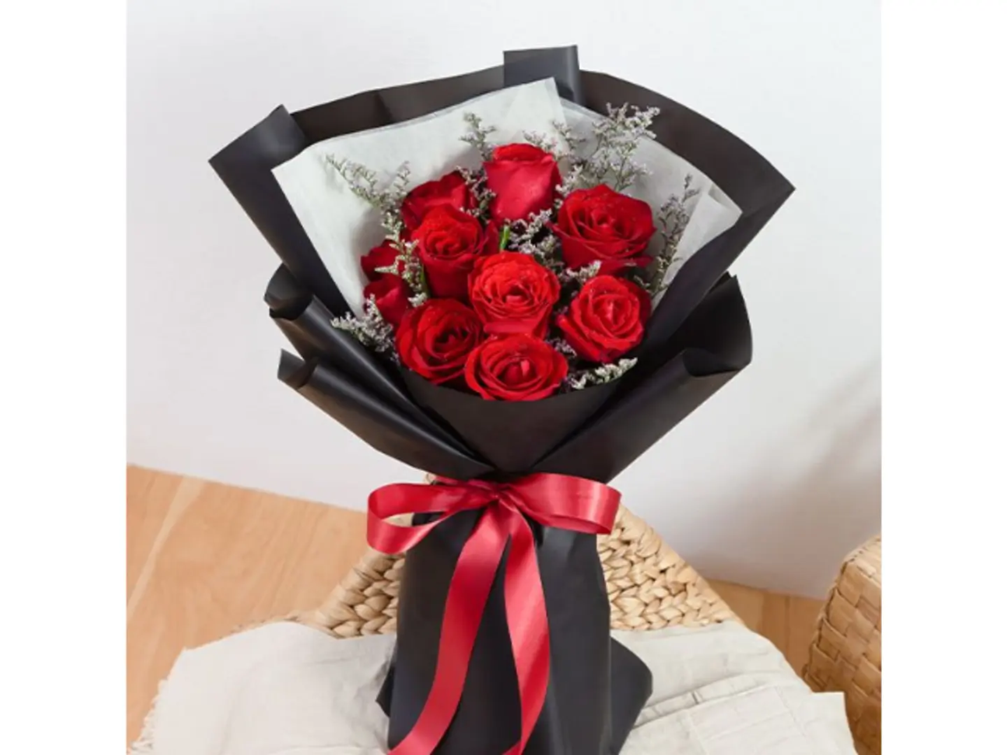 جوري احمر 20 حبة ليزر ليف 6 حبة تغليف ابيض & اسود