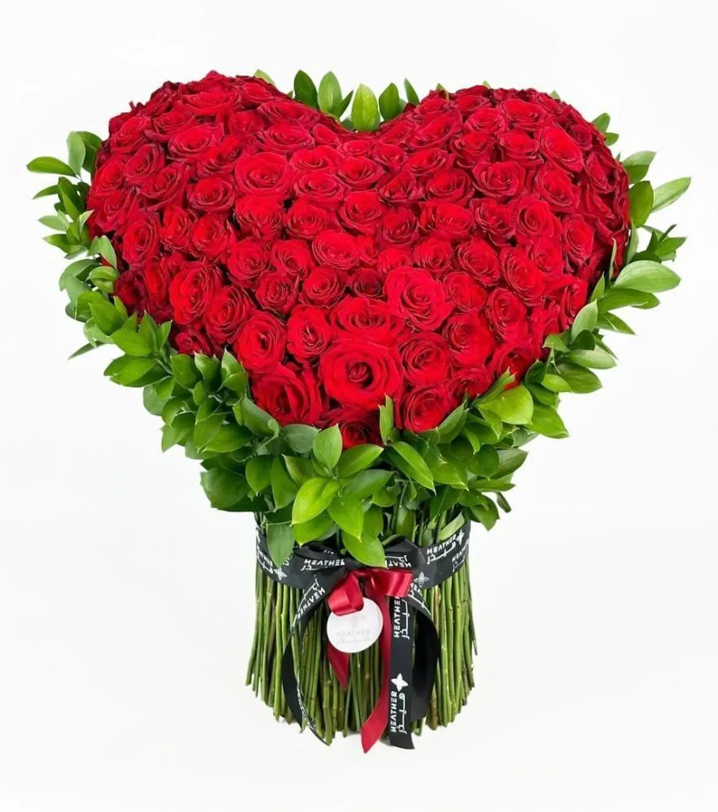 ميثاق - باقة ورد جوري على شكل قلب