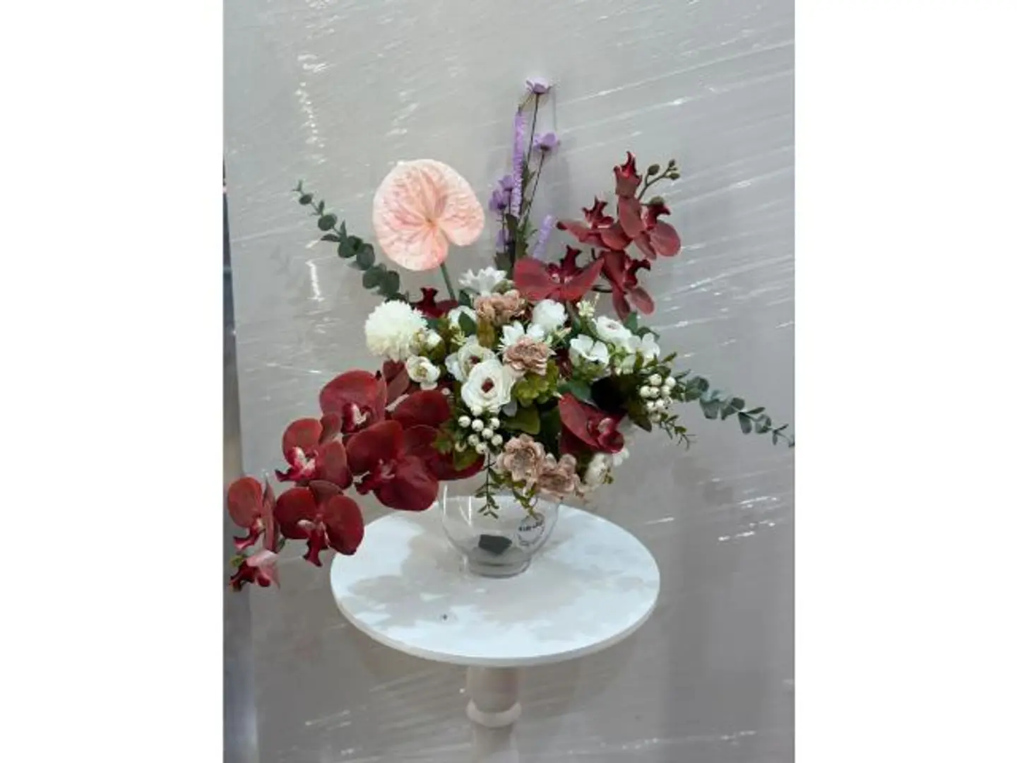 فازة ورد احمر