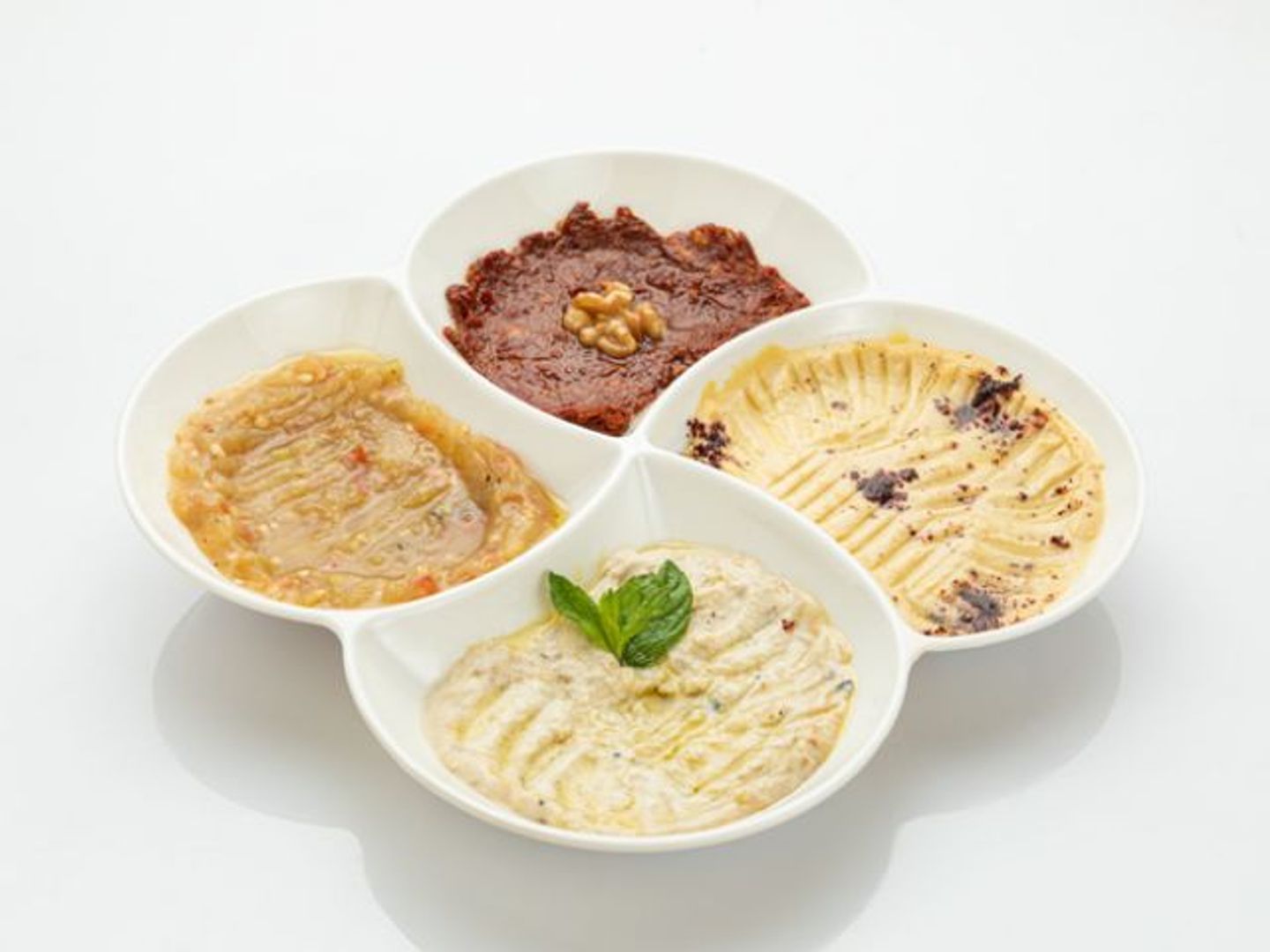 صحن مقبلات صغير
