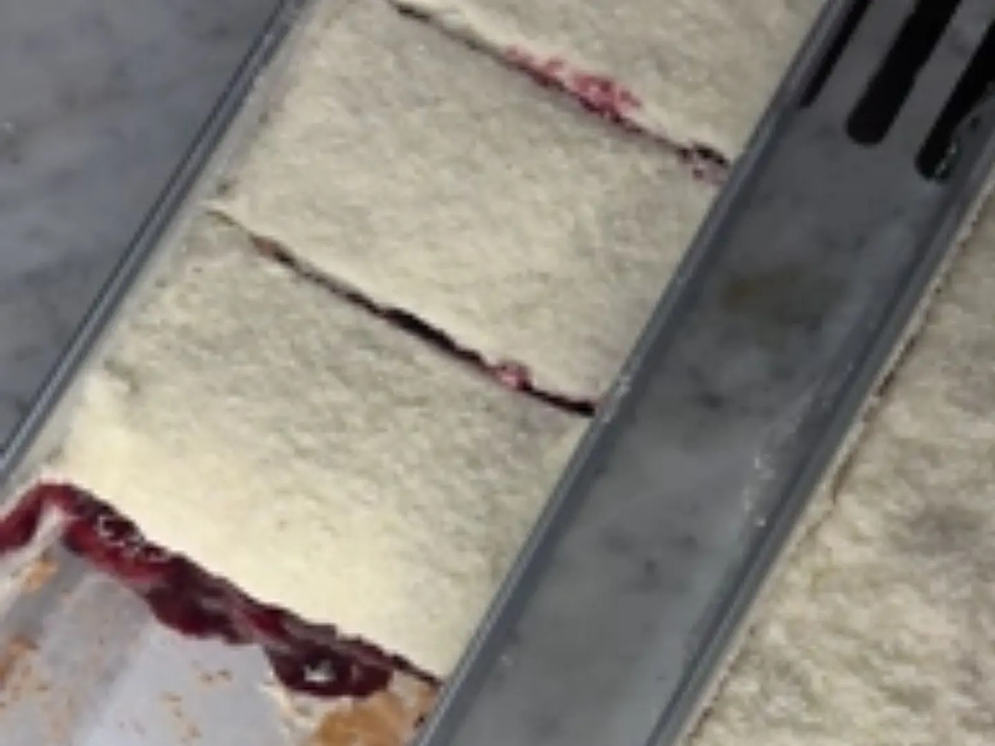 تراميسو كوكنت فراولة وتوت