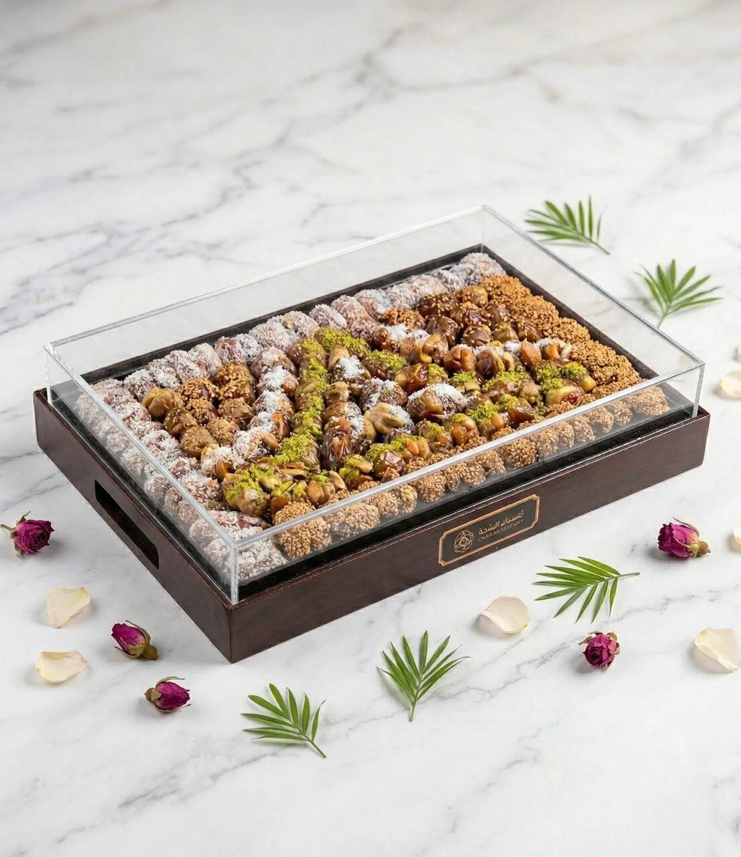 Luxury Stuffed Dates Tray With Clear Lid 417