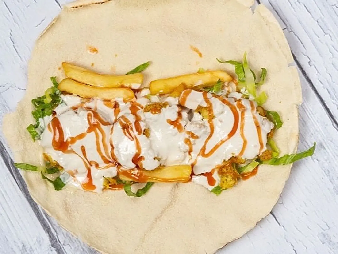 ساندويتش فلافل بالحمص