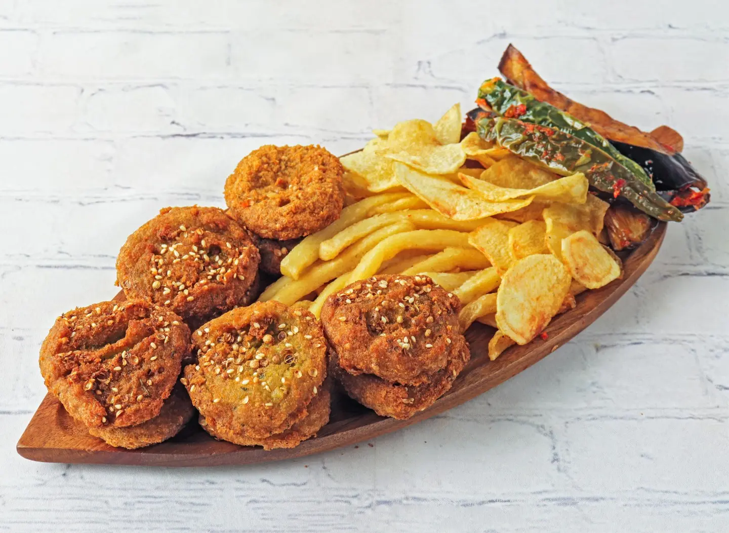 صحن طعمية مشكل محلي