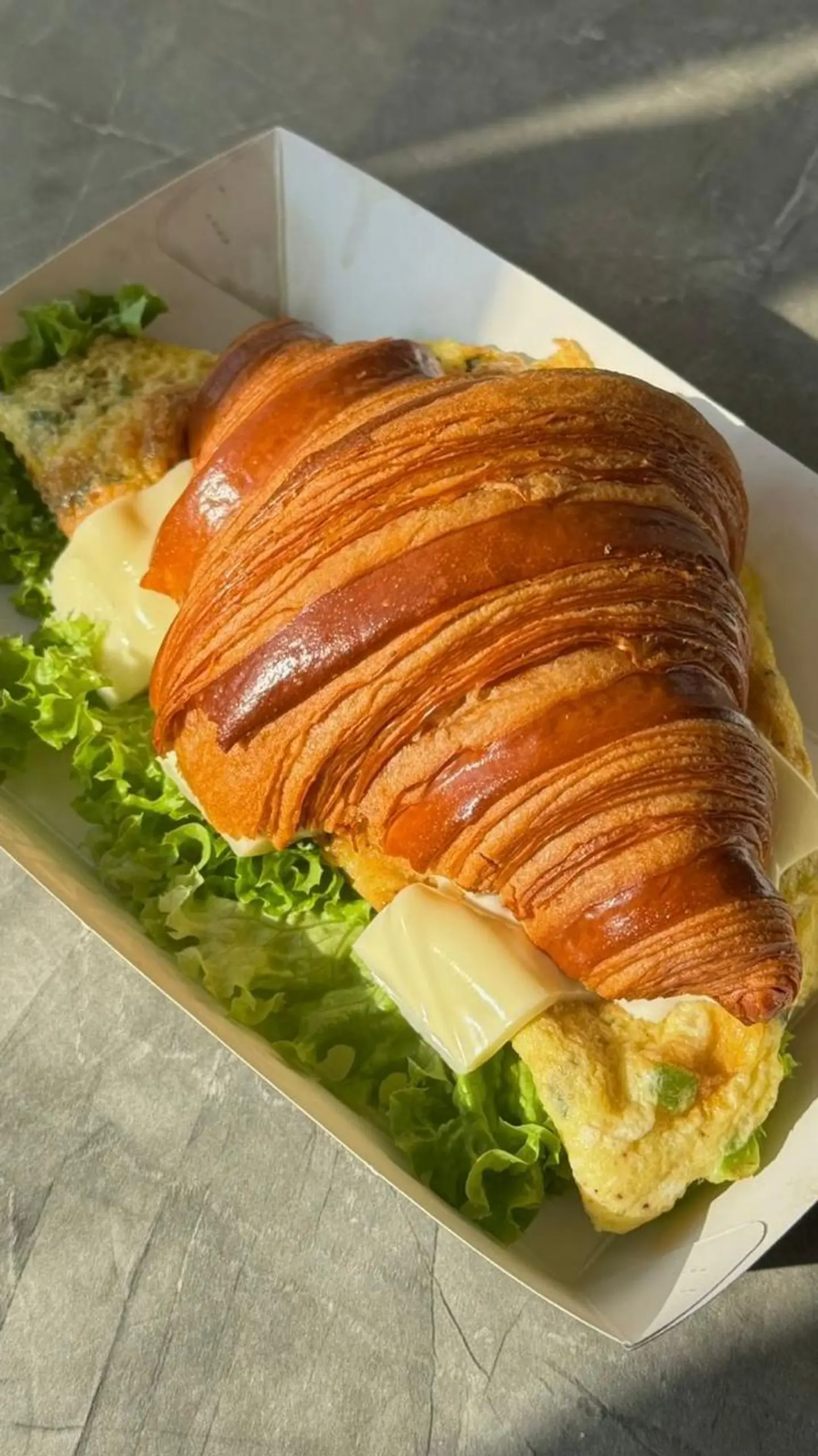 اومليت بالكراوسون