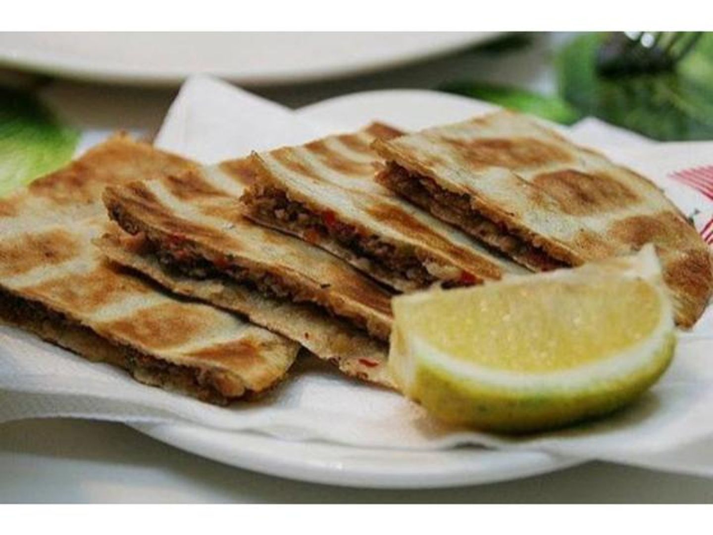 عرائس لحم