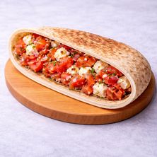 جبنة مع الطماطم