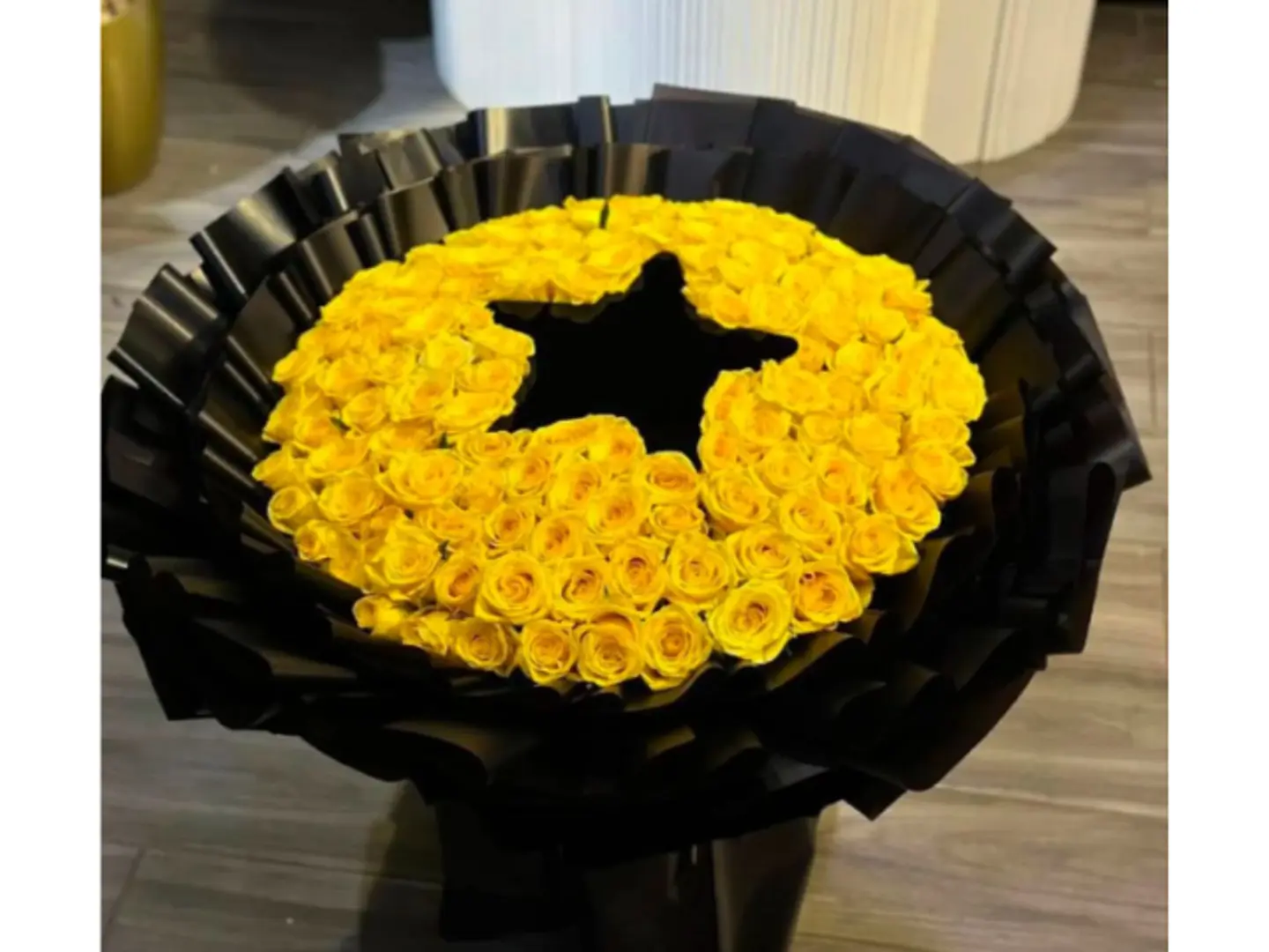 باقة النجمة الصفراء