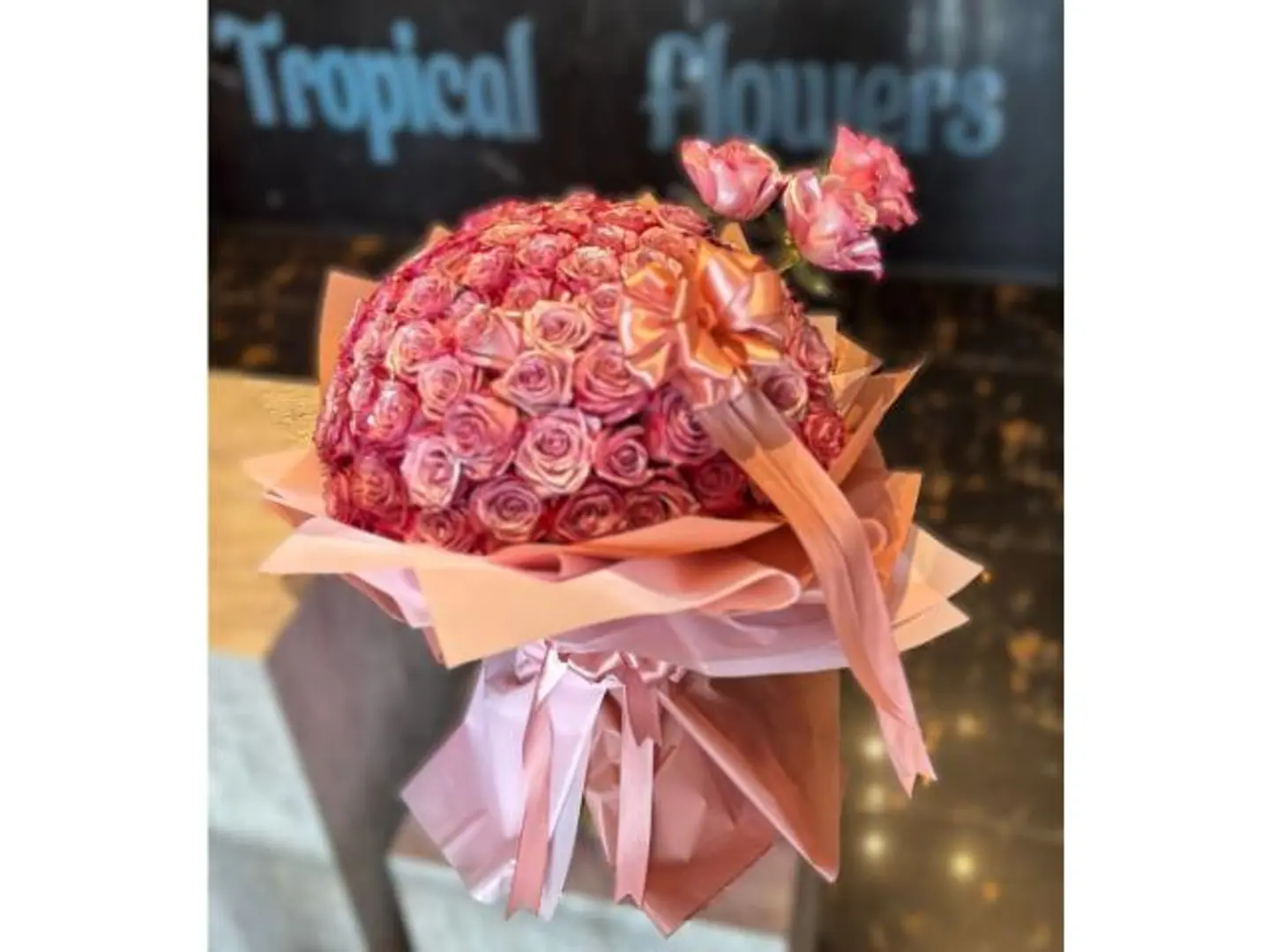 باقة تروبيكال فلاور الرقيقة