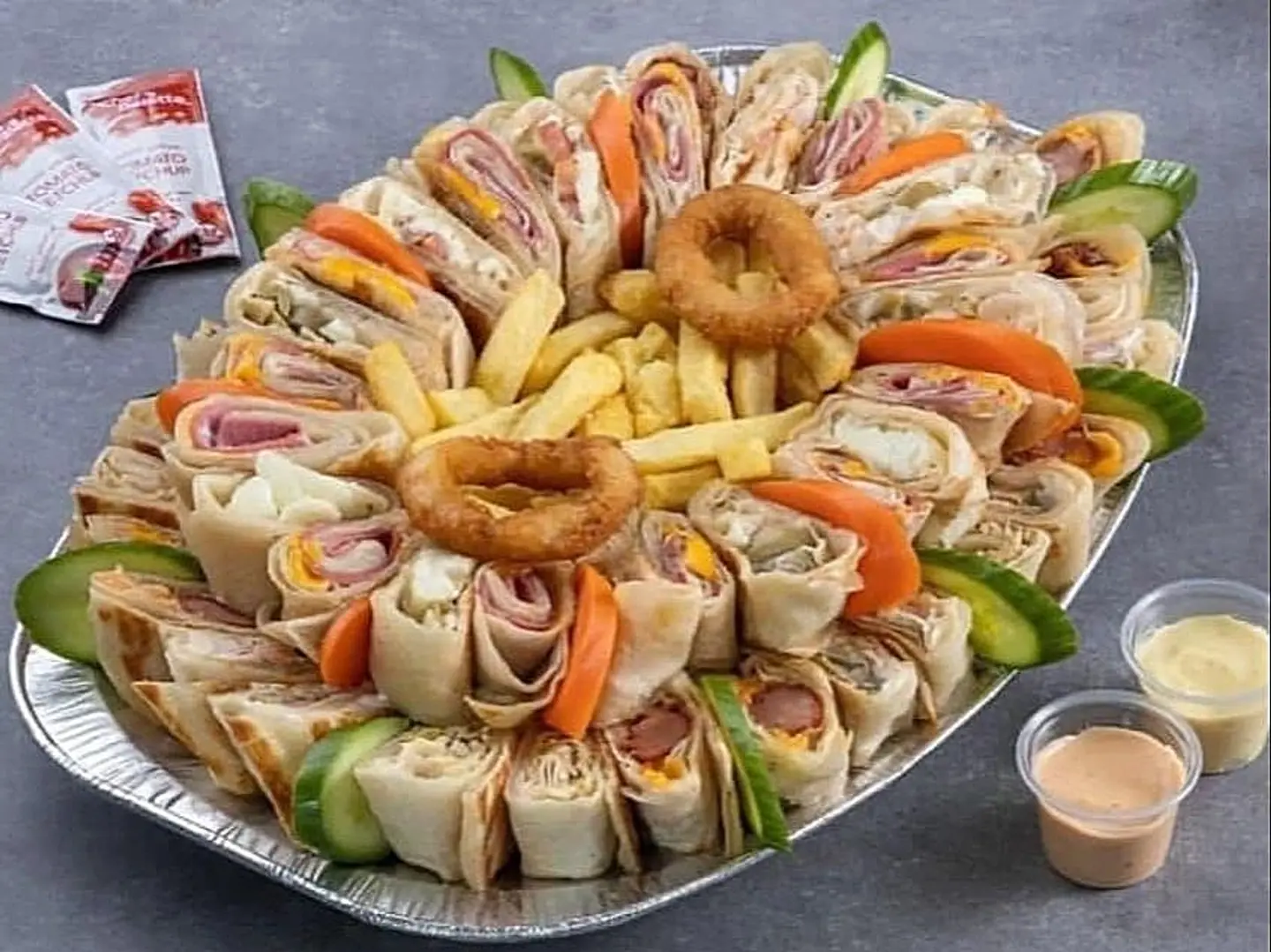 Medium Mixed Falafel Shamiyat
