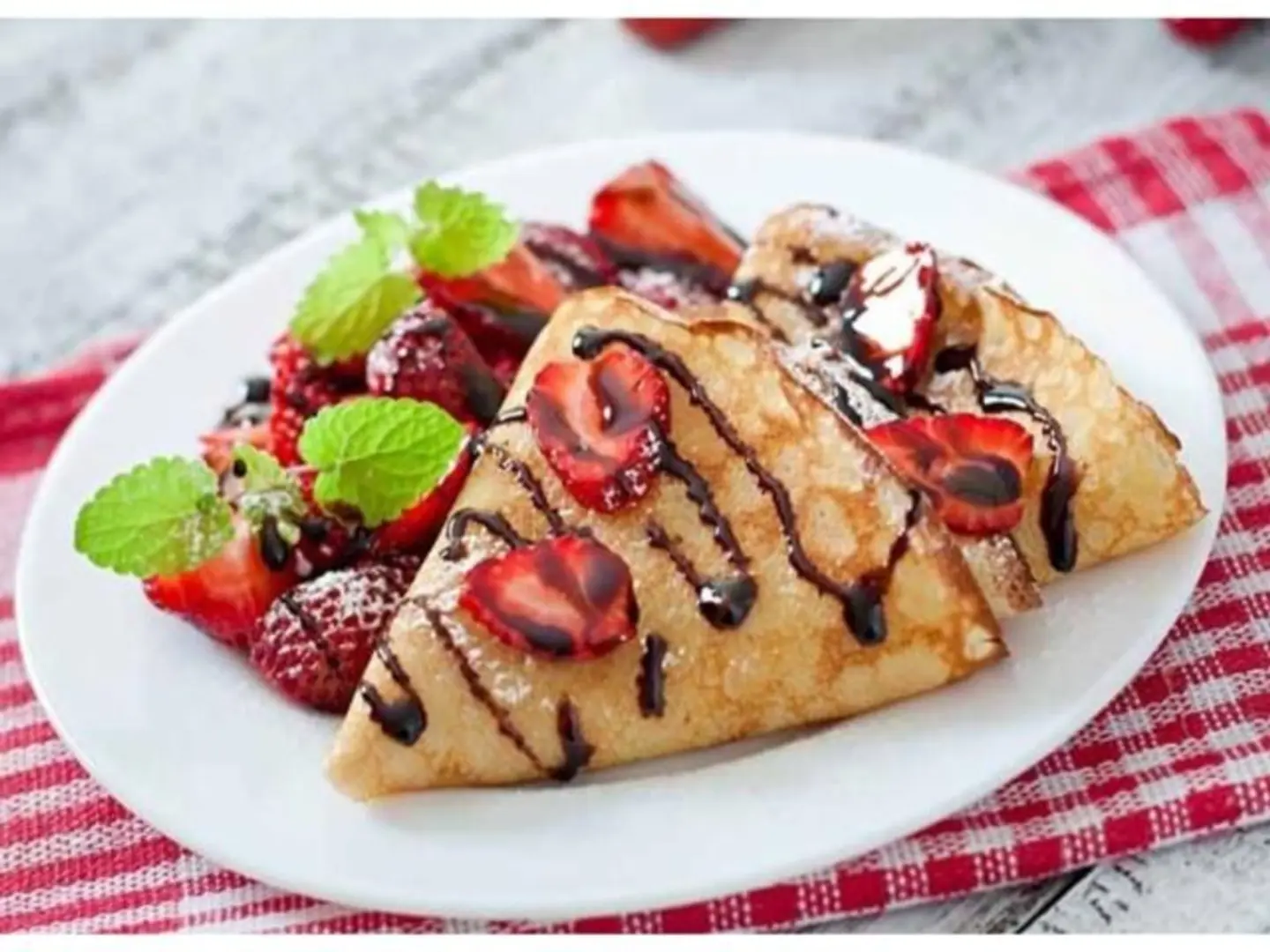Nutella Crepe Roll