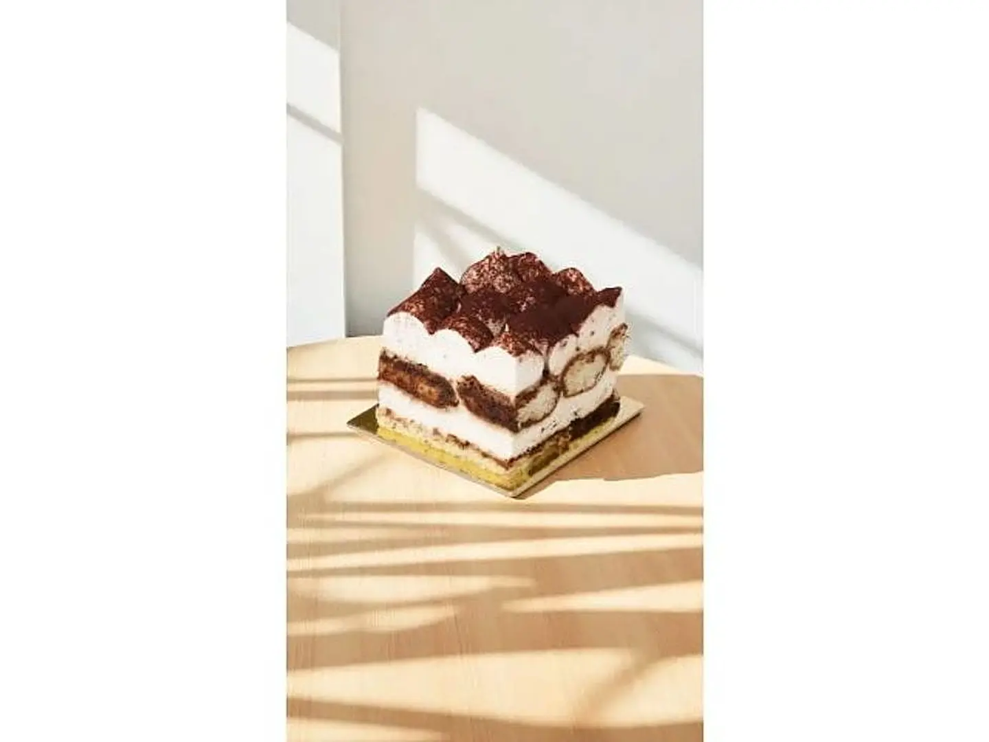 قطعة كيك تراميسو