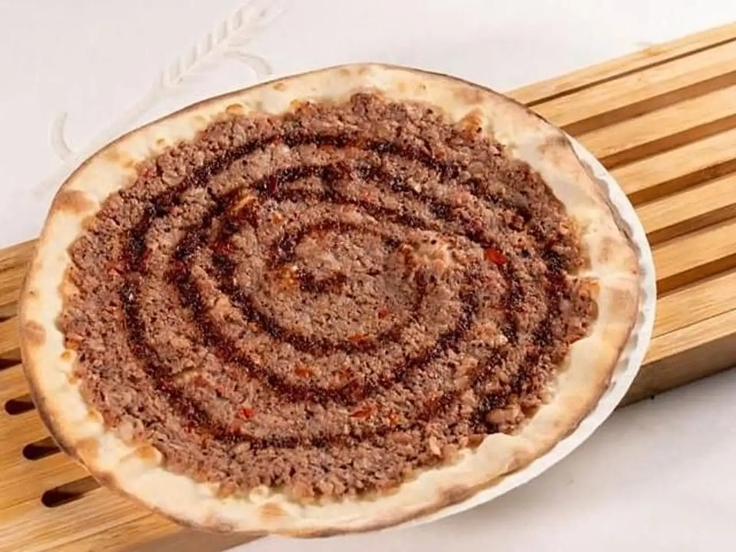 فطيرة لحمة بدبس الرمان