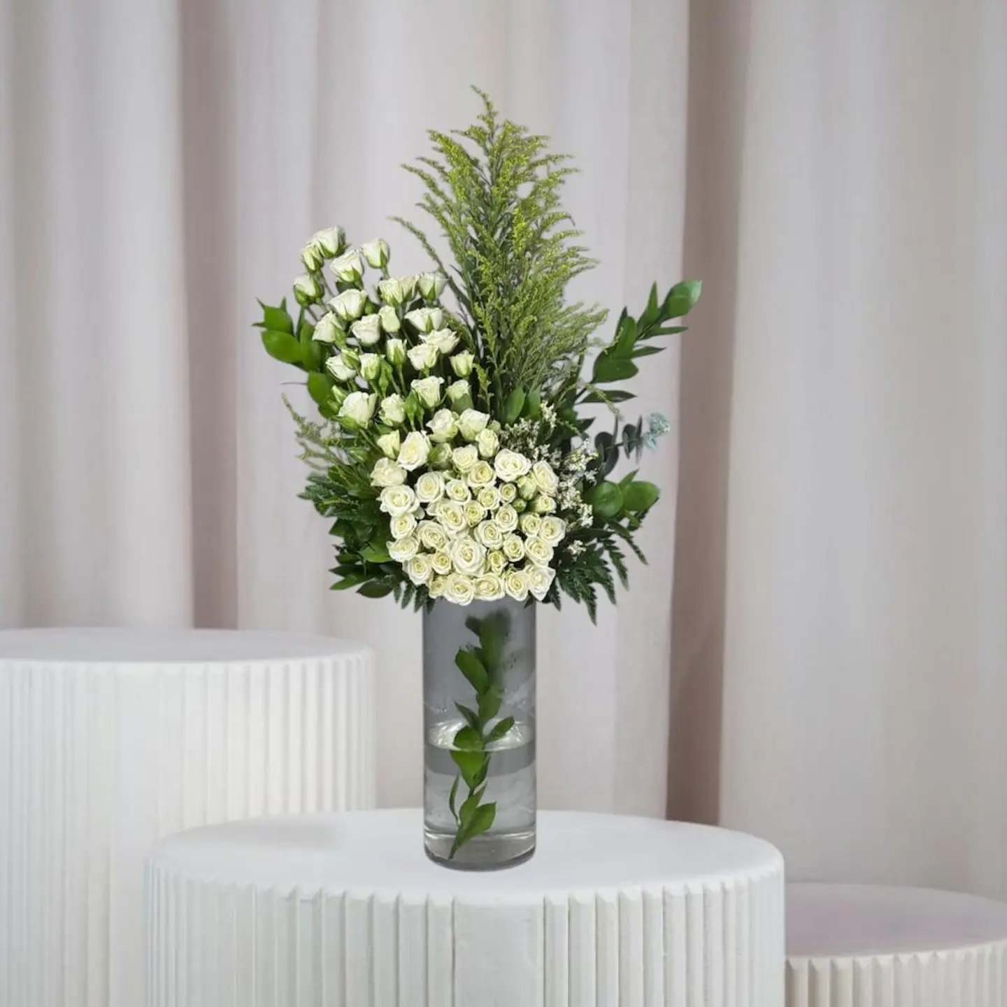 الأزهار البيضاء