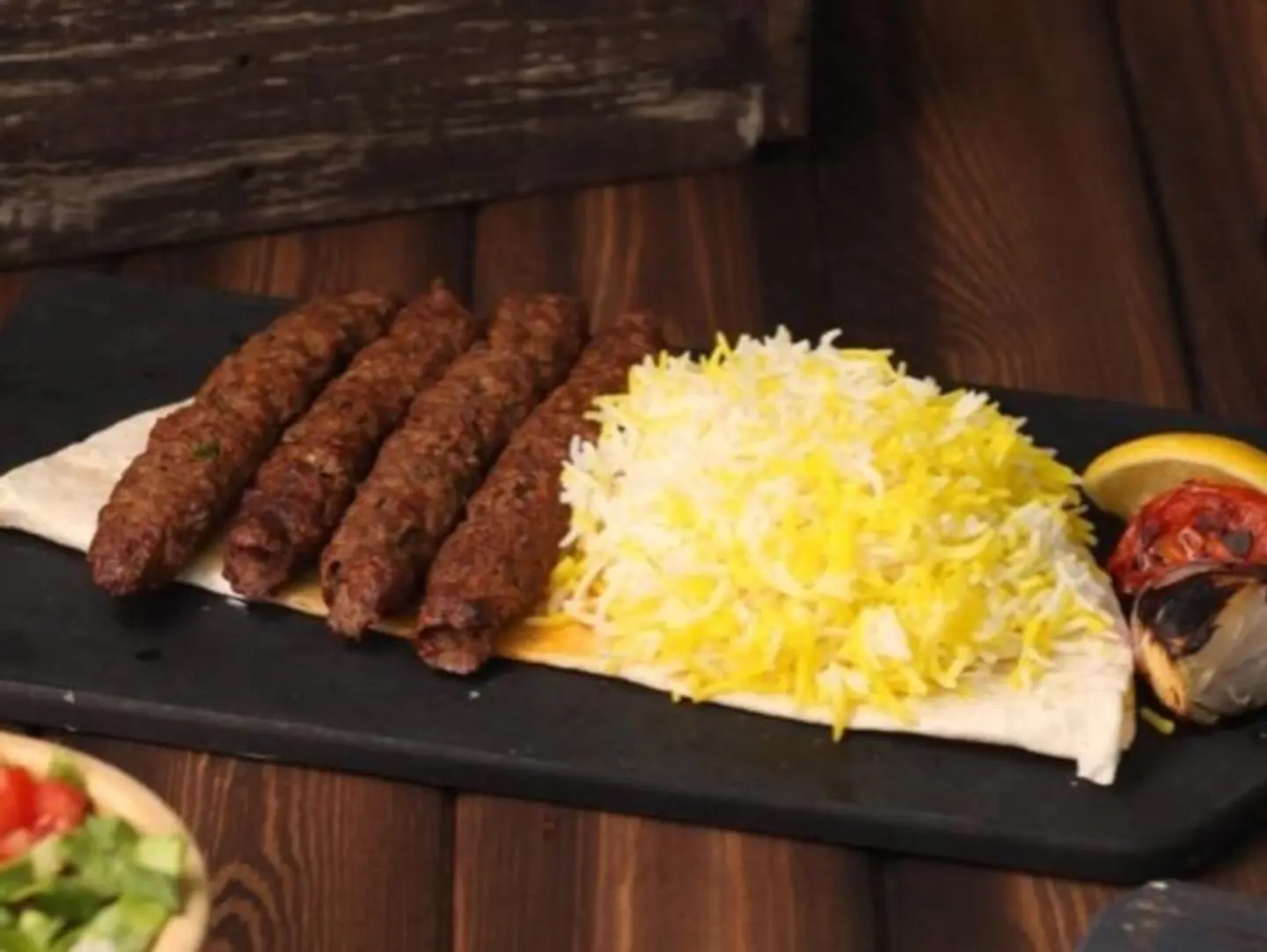 كباب لحم مع الرز