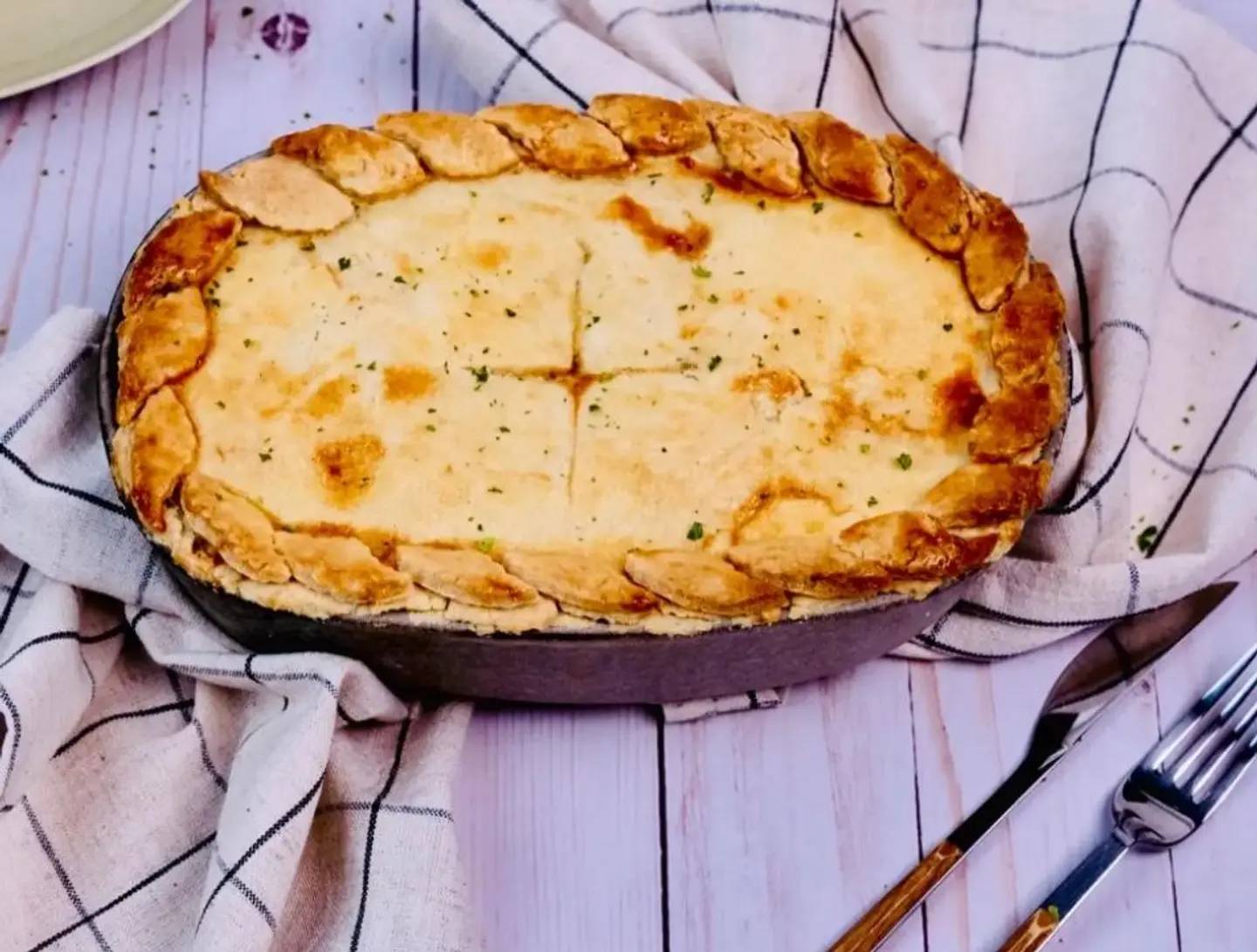 Chicken And Vegetable Pie With Cream
