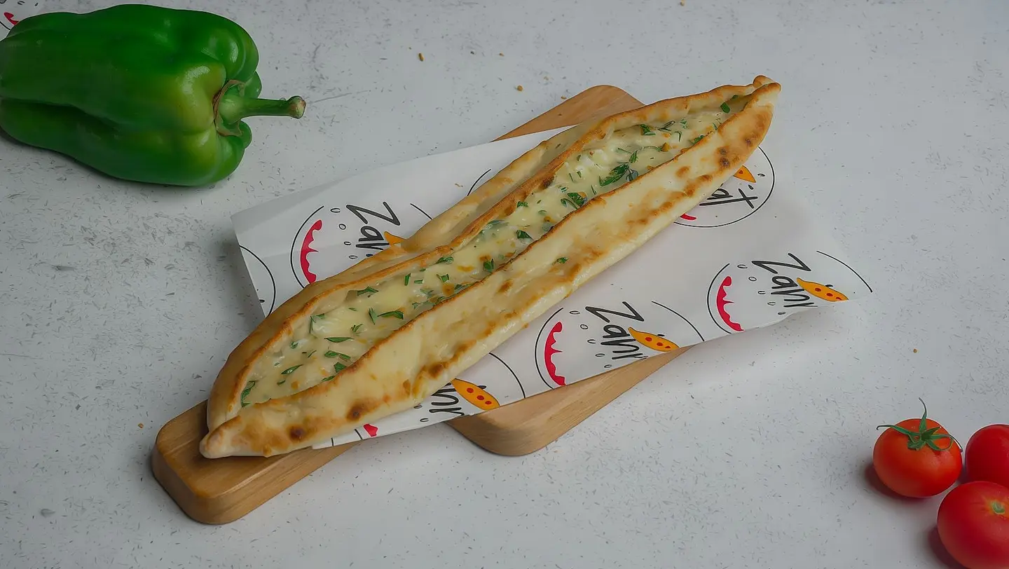 فطيرة جبن قشقوان