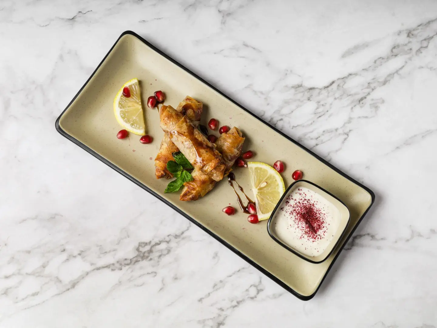 Musakhan Rolls 3 Pieces