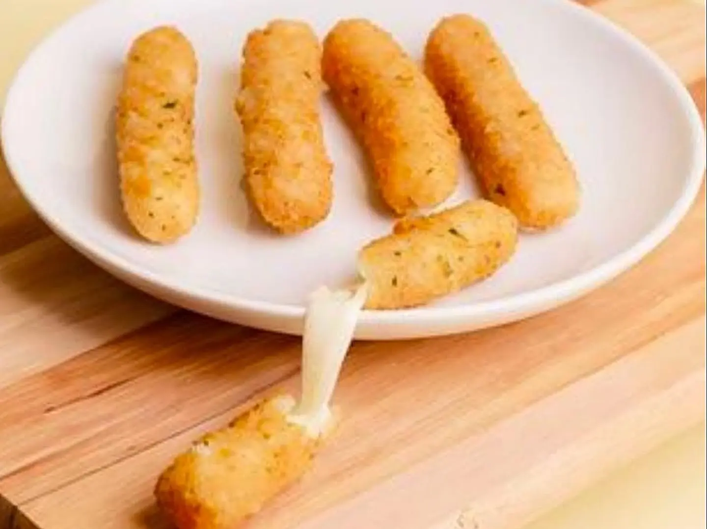 اصابع الموزريلا