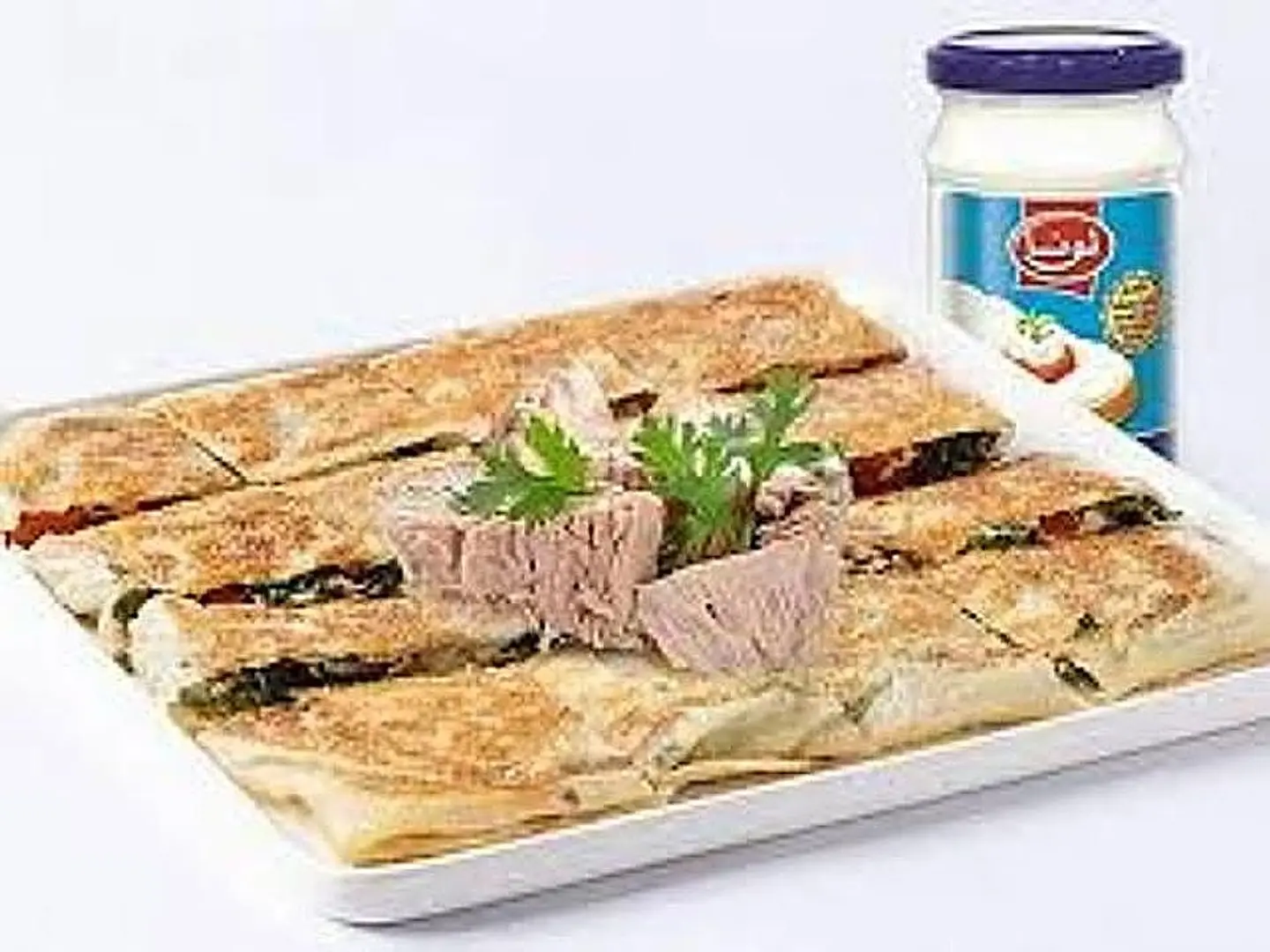 مطبق تونة بالجبن ..