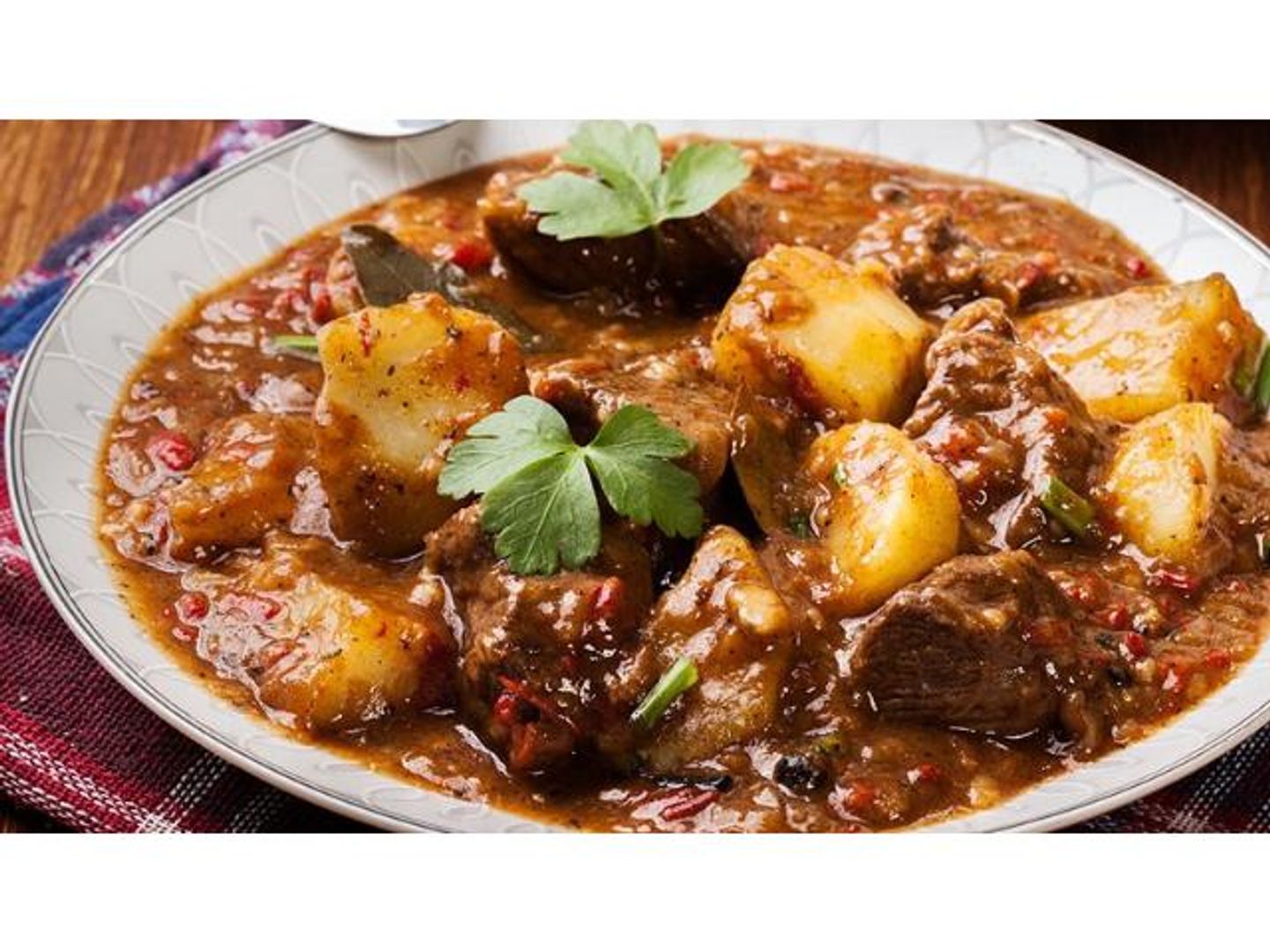 لحم مع بطاطس