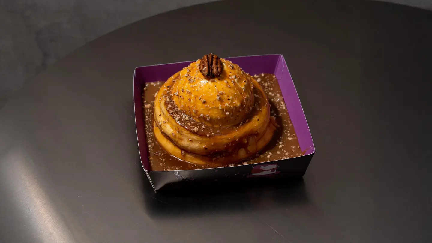 Caramel Pecan Cheesecake